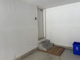 Photo 14 of 124 Blue Forest Crescent, Barrie, Innis-Shore — HOMEH