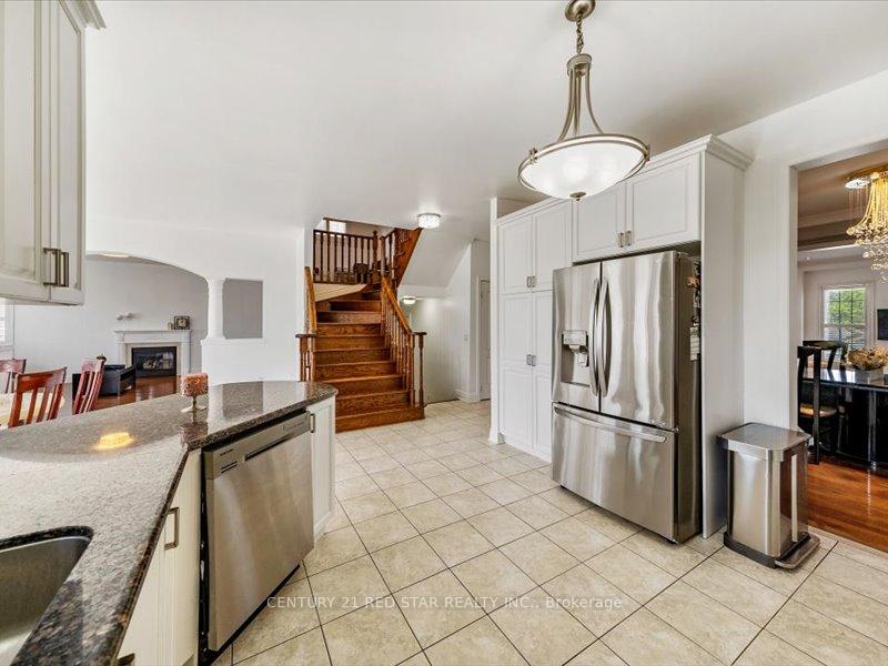 Photo 11 of 31 Eiffel Boulevard, Brampton, Vales of Castlemore North — HOMEH