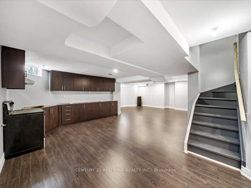 Photo 28 of 31 Eiffel Boulevard, Brampton, Vales of Castlemore North — HOMEH