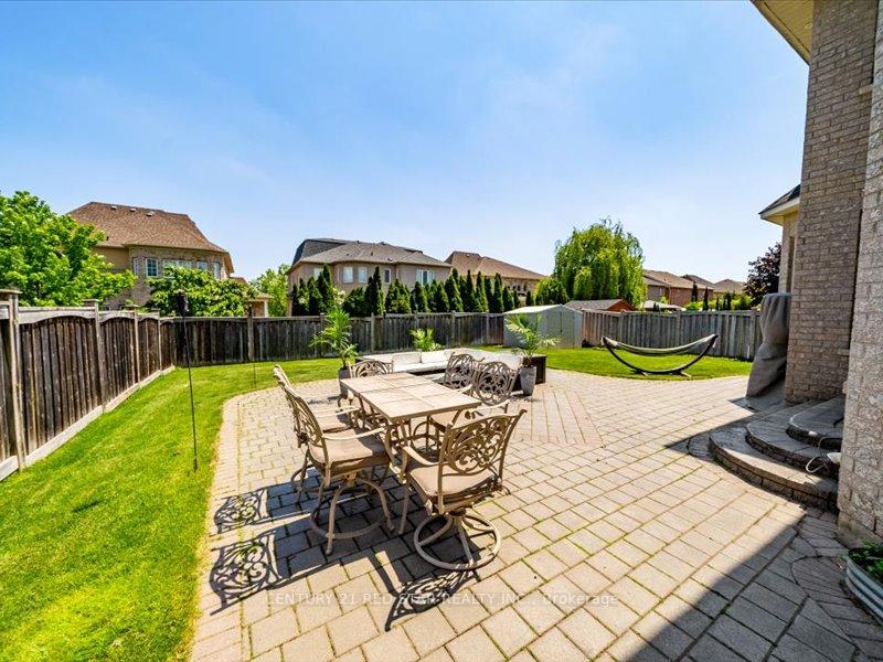 Photo 38 of 31 Eiffel Boulevard, Brampton, Vales of Castlemore North — HOMEH