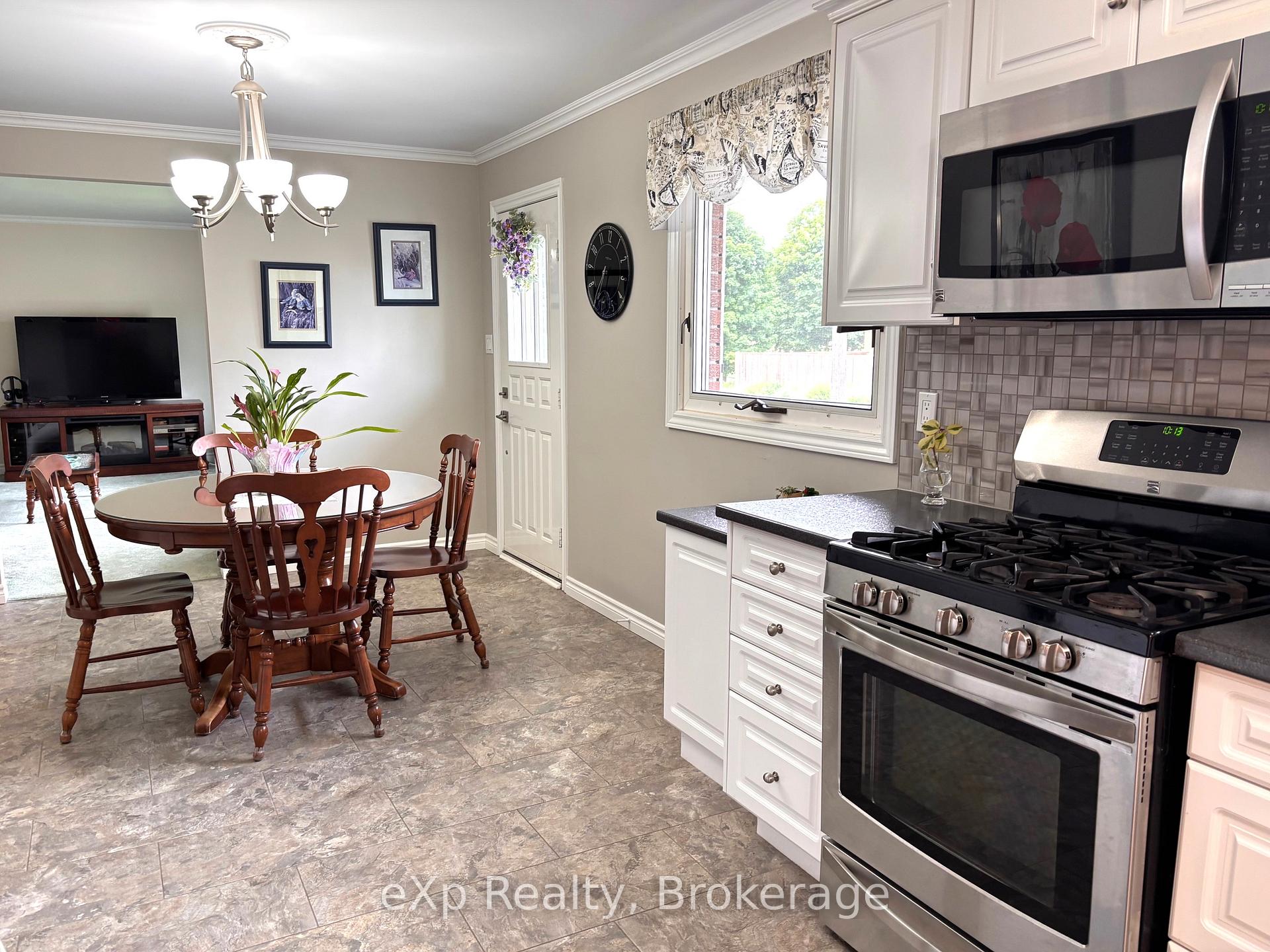 Photo 16 of 431 4th Street, Hanover — HOMEH