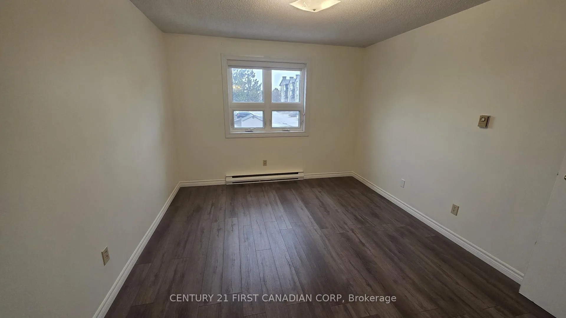 Photo 20 of Unit 215, 15 Jacksway Crescent, London, North G — HOMEH