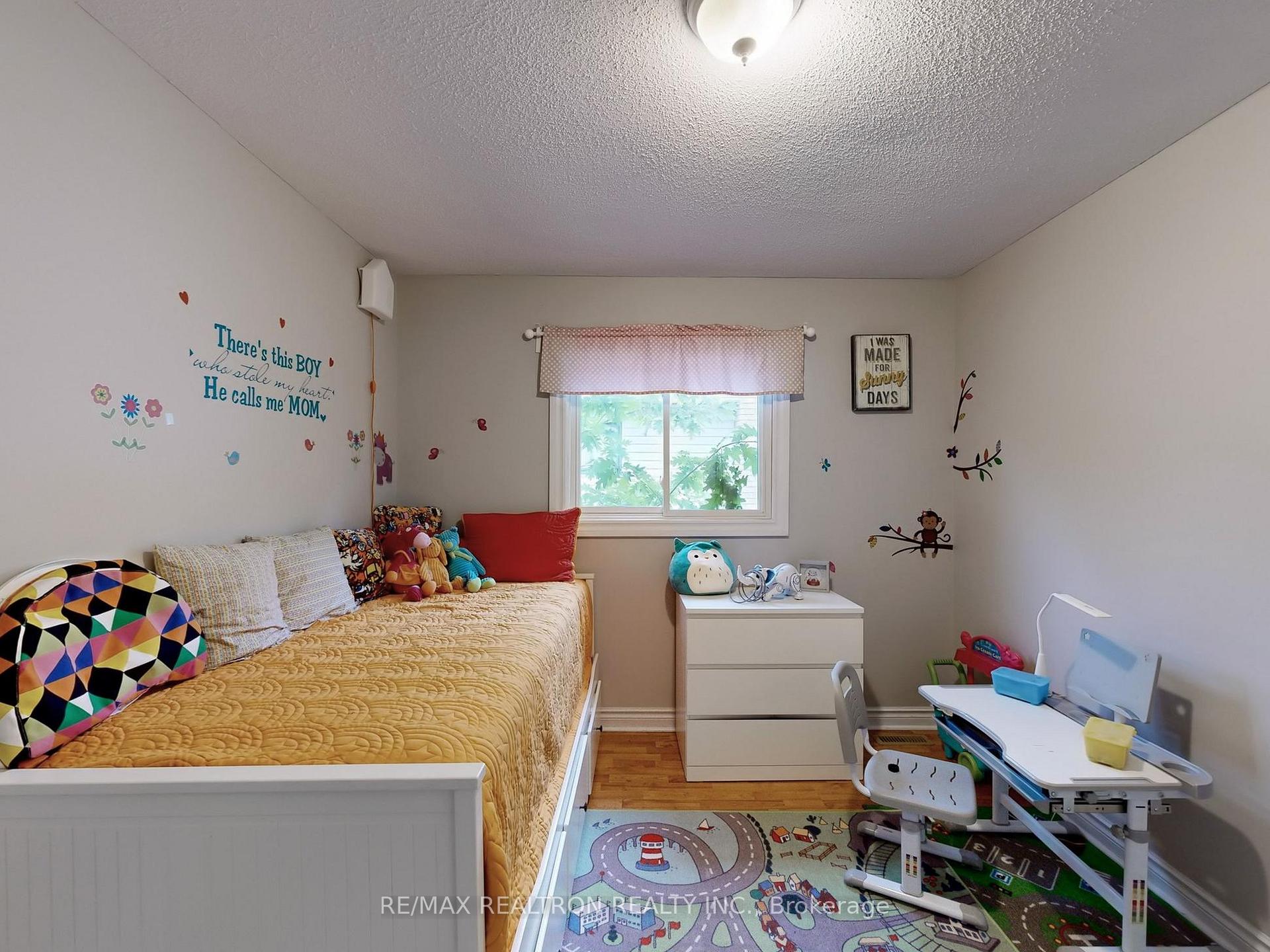 Photo 29 of 27 Moore Place, Barrie, Letitia Heights — HOMEH