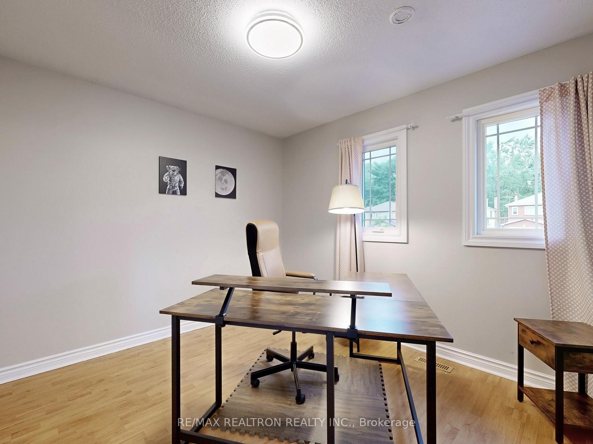 Photo 30 of 27 Moore Place, Barrie, Letitia Heights — HOMEH