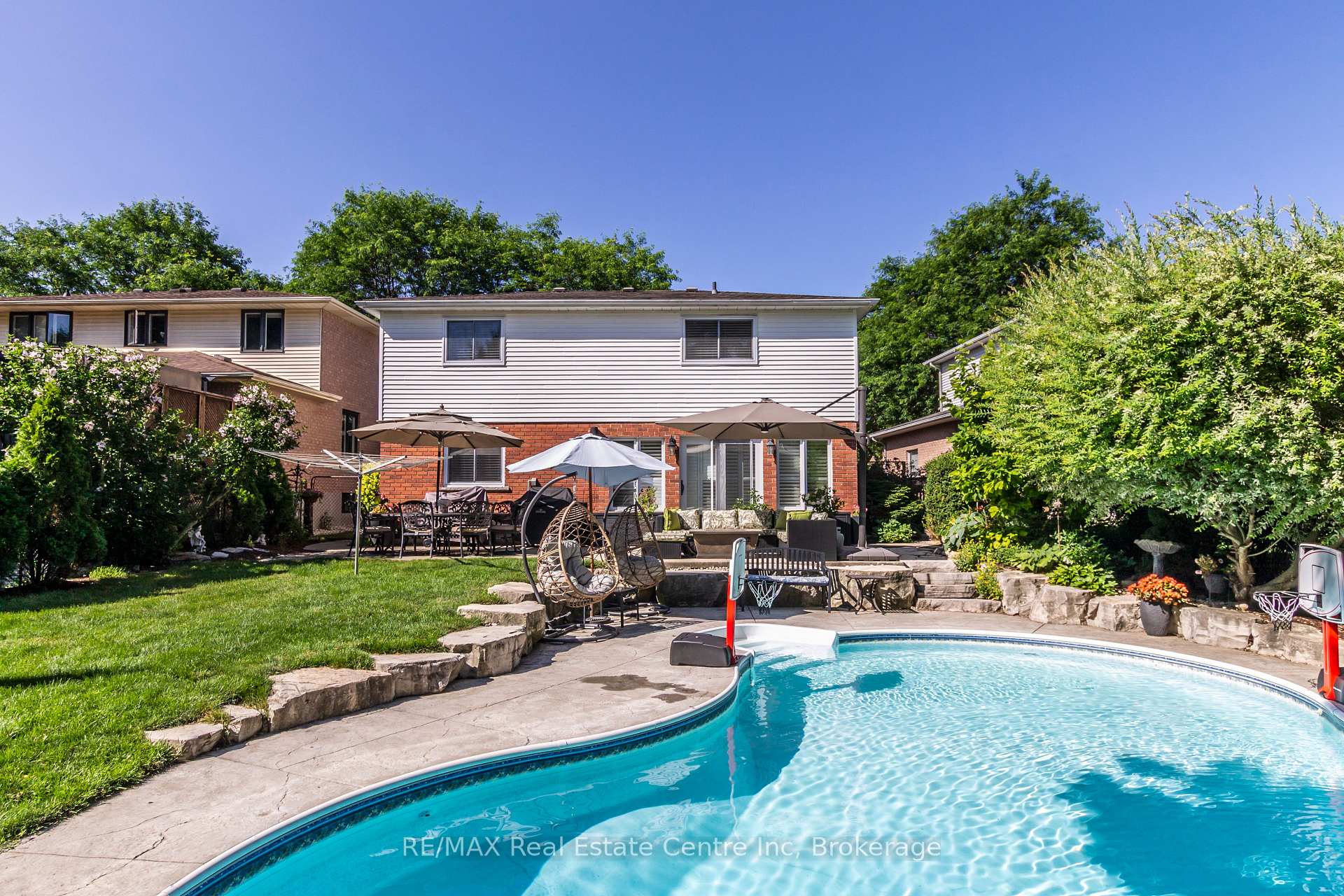 Photo 5 of 24 Darby Road, Guelph, Willow West/Sugarbush/West Acres — HOMEH
