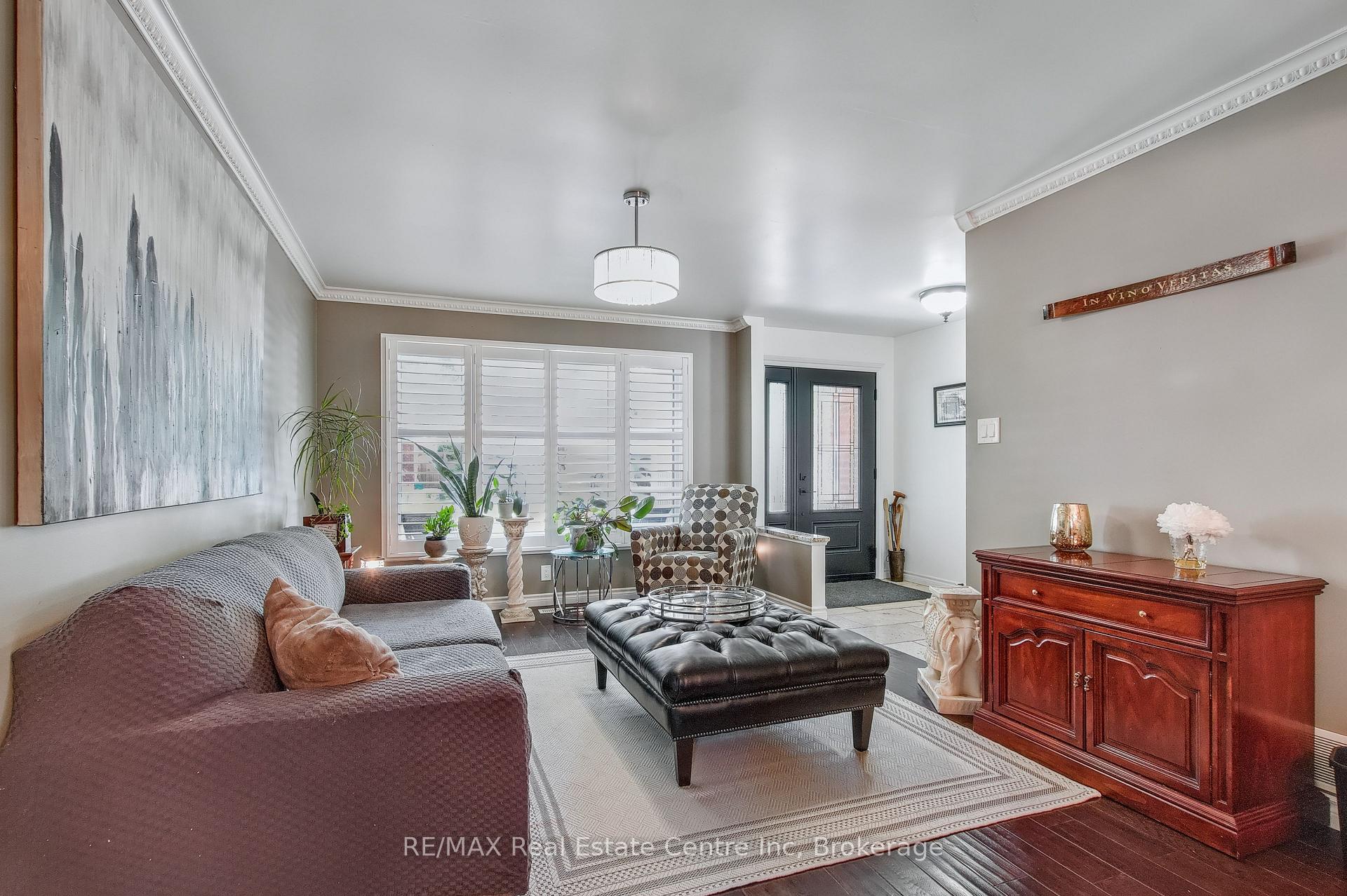 Photo 11 of 24 Darby Road, Guelph, Willow West/Sugarbush/West Acres — HOMEH