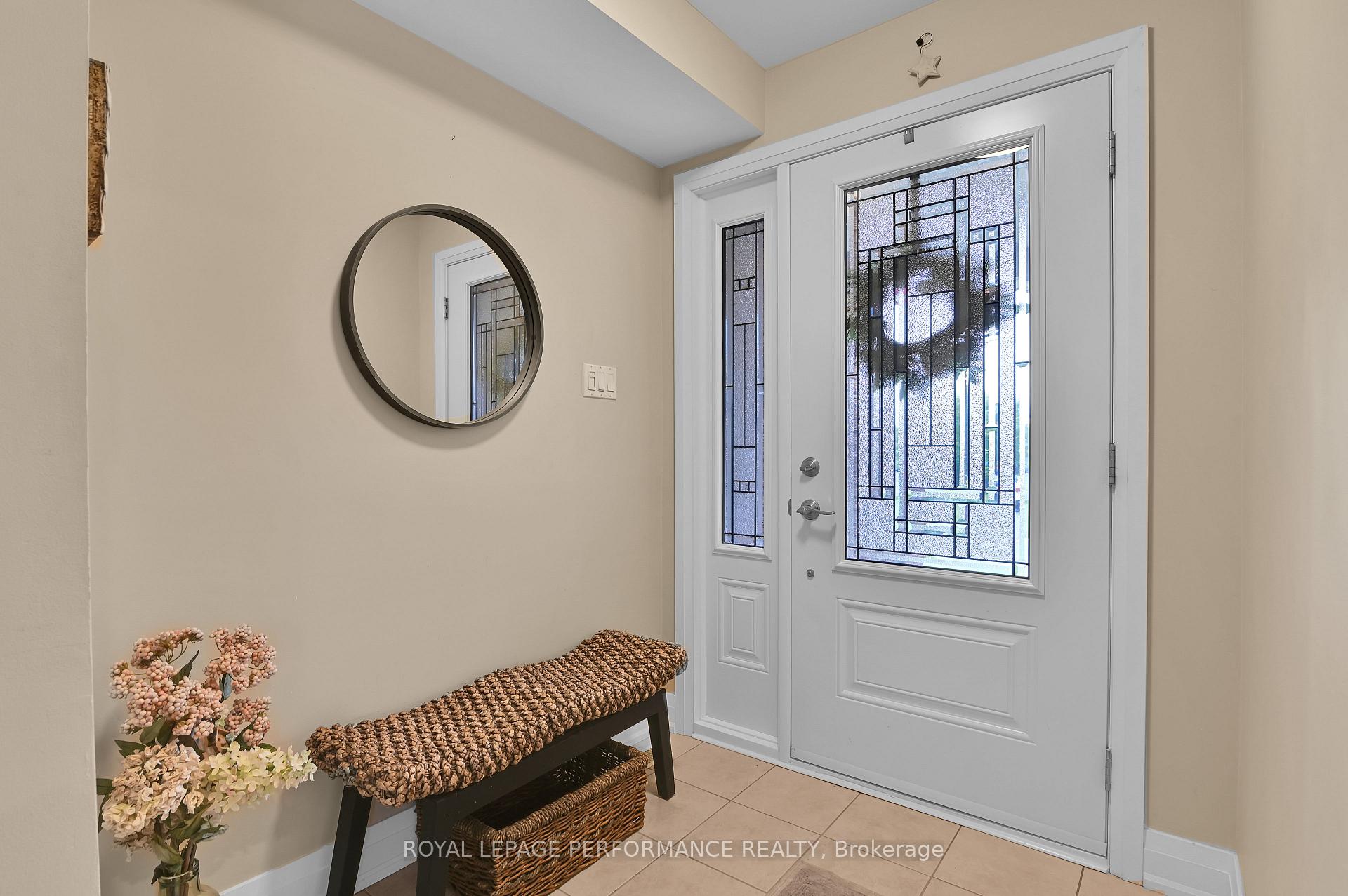 Photo 4 of 15 Avery Crescent, Ottawa, Barrhaven - On the Green — HOMEH