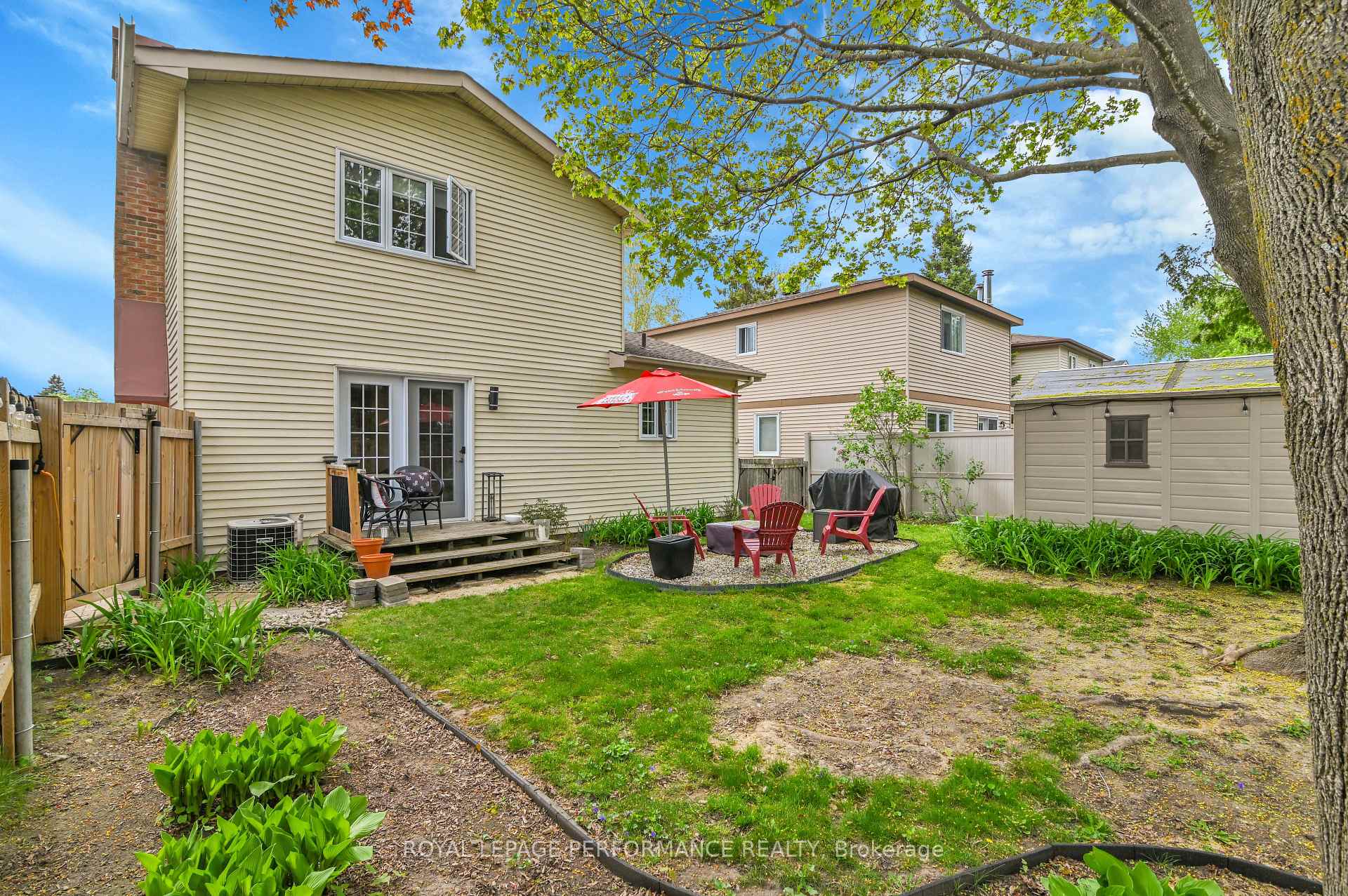 Photo 32 of 15 Avery Crescent, Ottawa, Barrhaven - On the Green — HOMEH