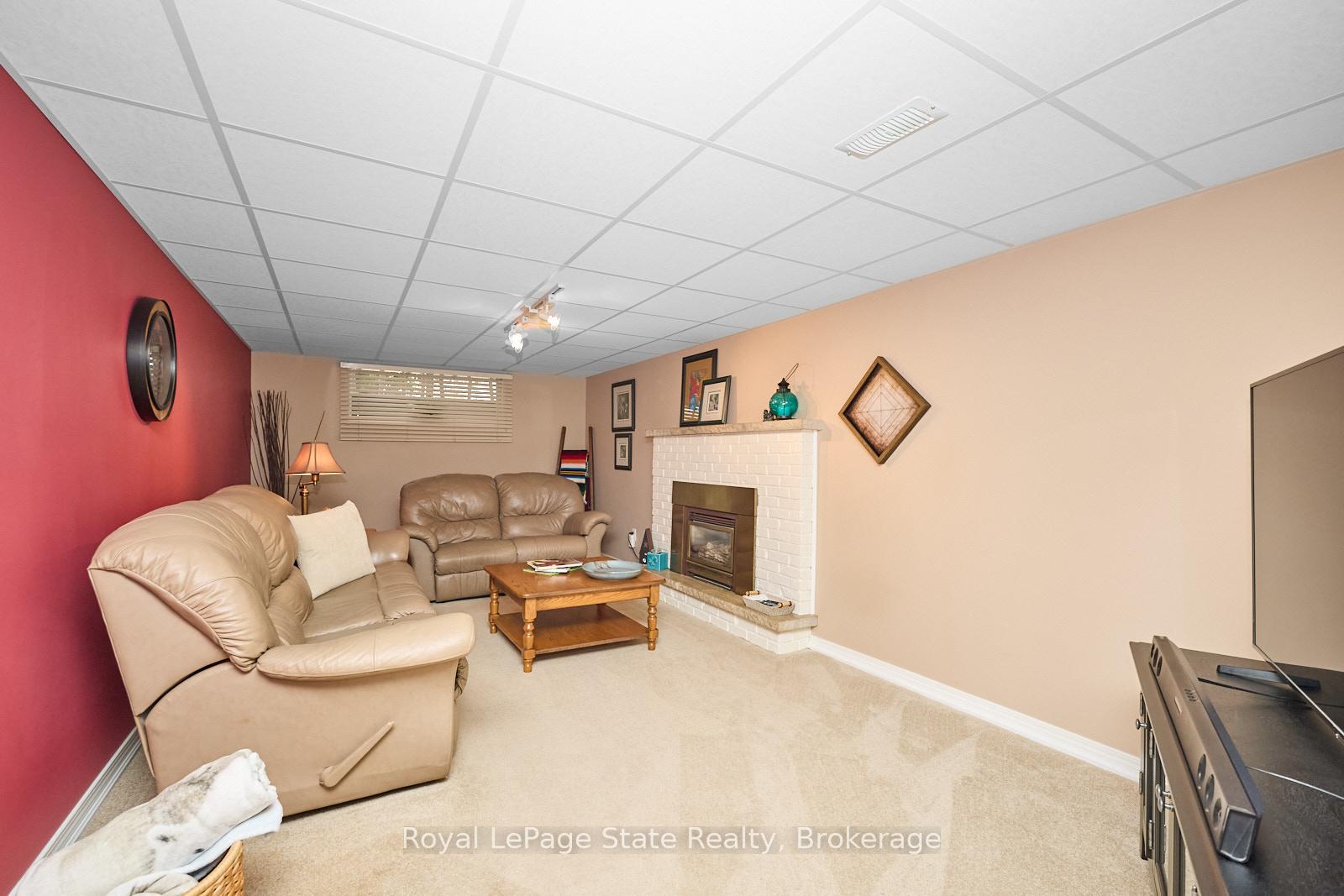 Photo 29 of 17 Oakes Road N, Grimsby, Grimsby West — HOMEH
