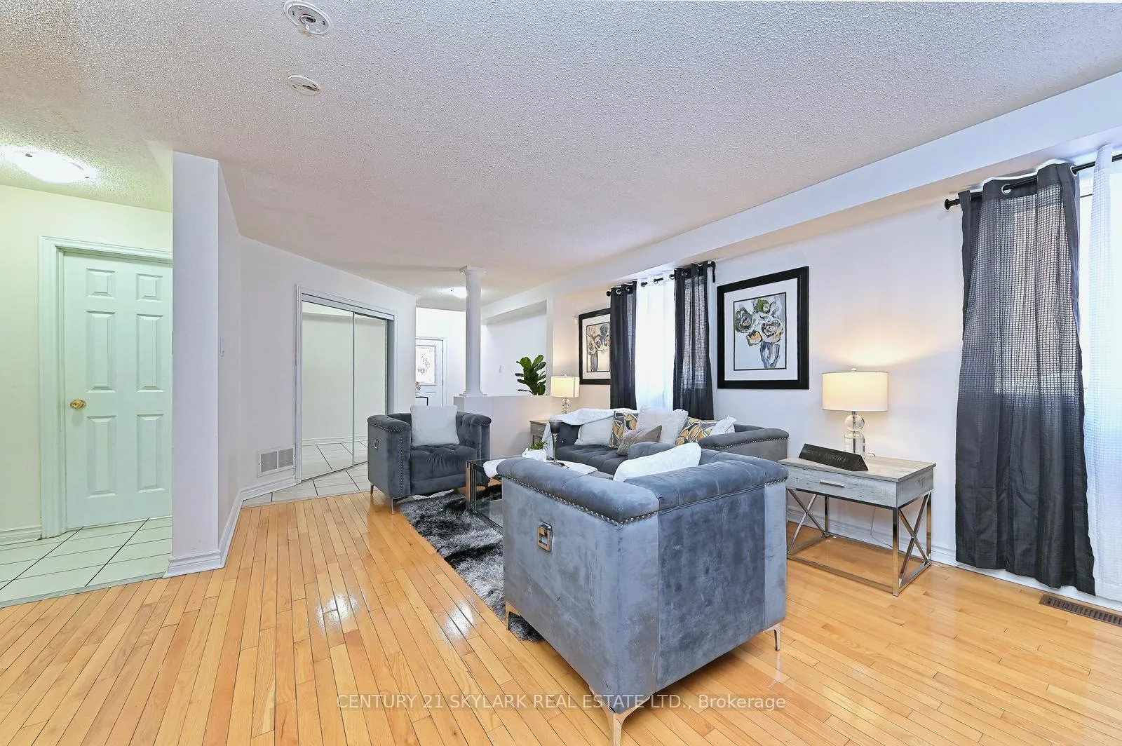 Photo 7 of 38 Marotta Avenue, Brampton, Fletcher's Meadow — HOMEH