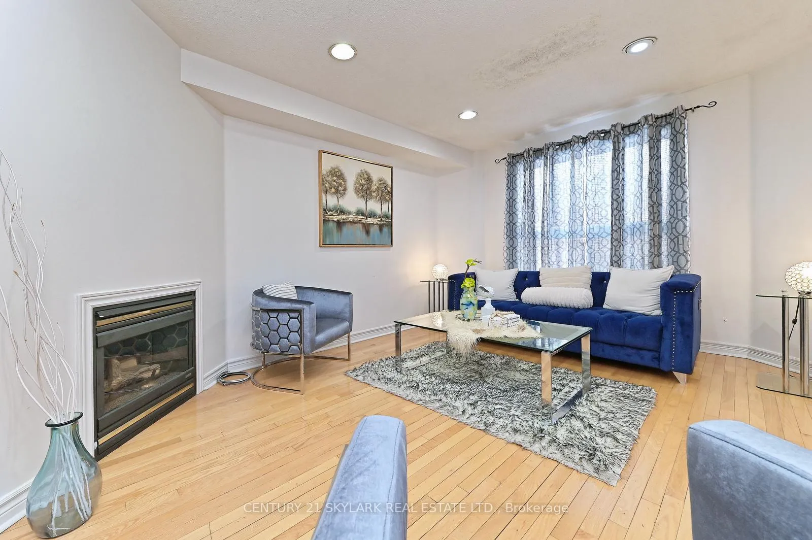 Photo 11 of 38 Marotta Avenue, Brampton, Fletcher's Meadow — HOMEH