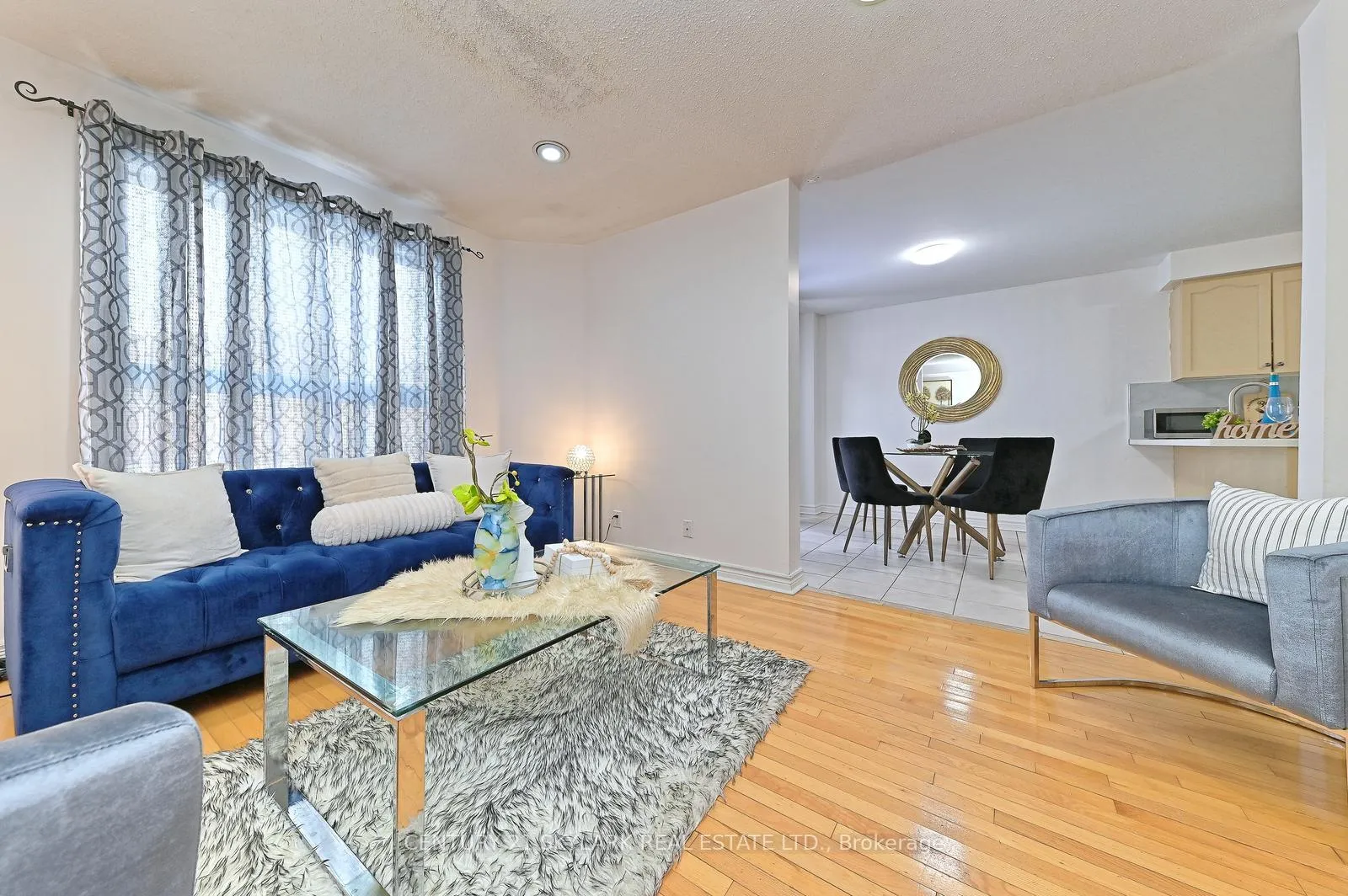 Photo 12 of 38 Marotta Avenue, Brampton, Fletcher's Meadow — HOMEH