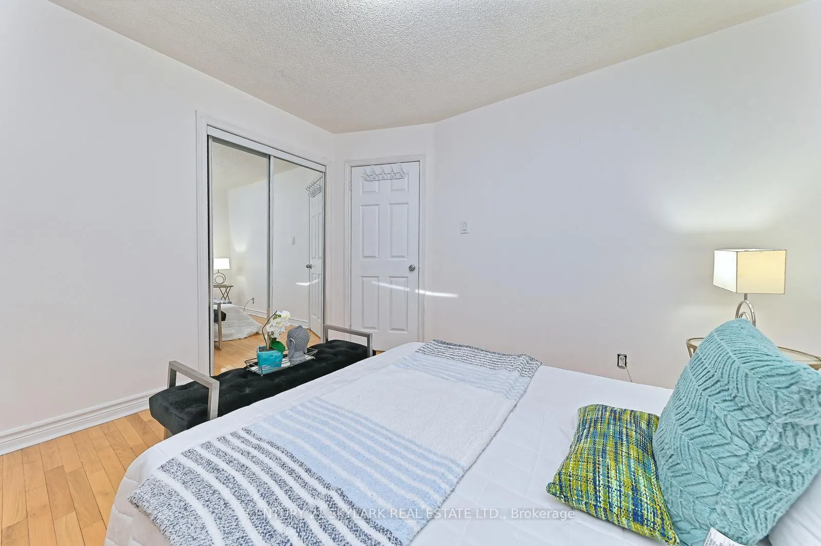 Photo 27 of 38 Marotta Avenue, Brampton, Fletcher's Meadow — HOMEH