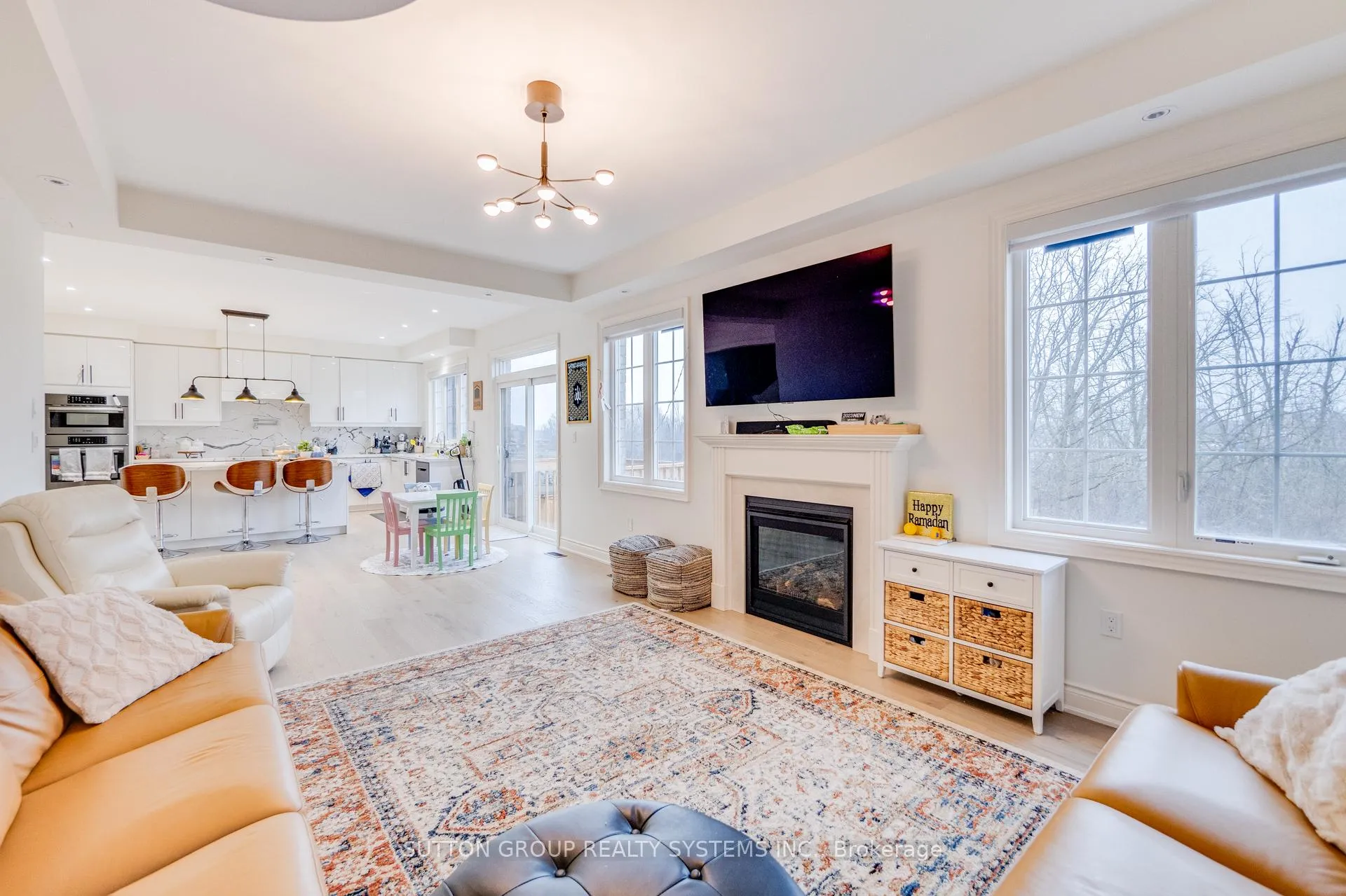 Photo 11 of 389 Humphrey Street, Hamilton, Waterdown — HOMEH