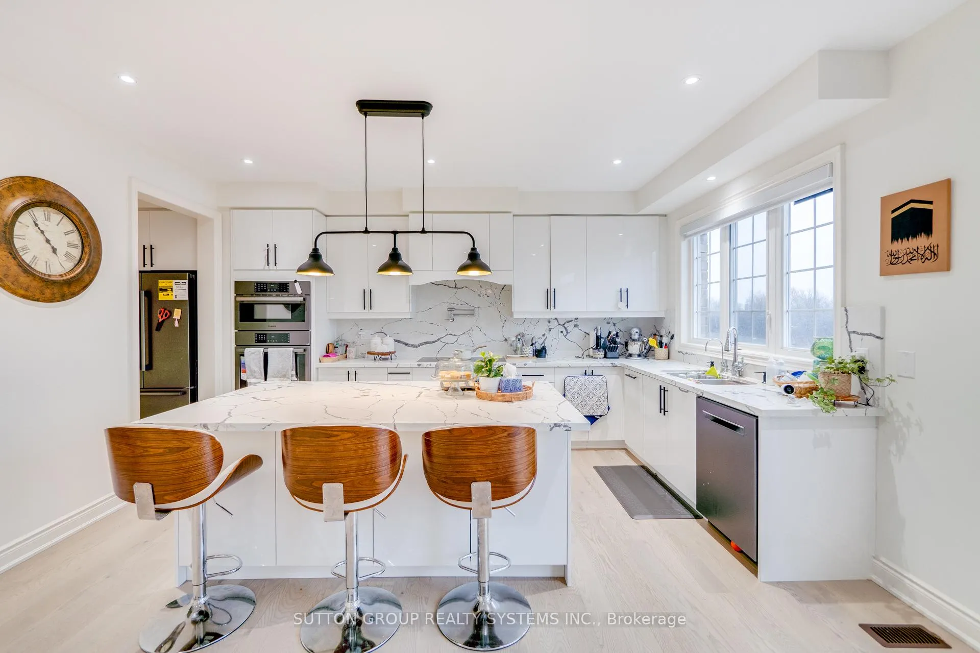Photo 12 of 389 Humphrey Street, Hamilton, Waterdown — HOMEH