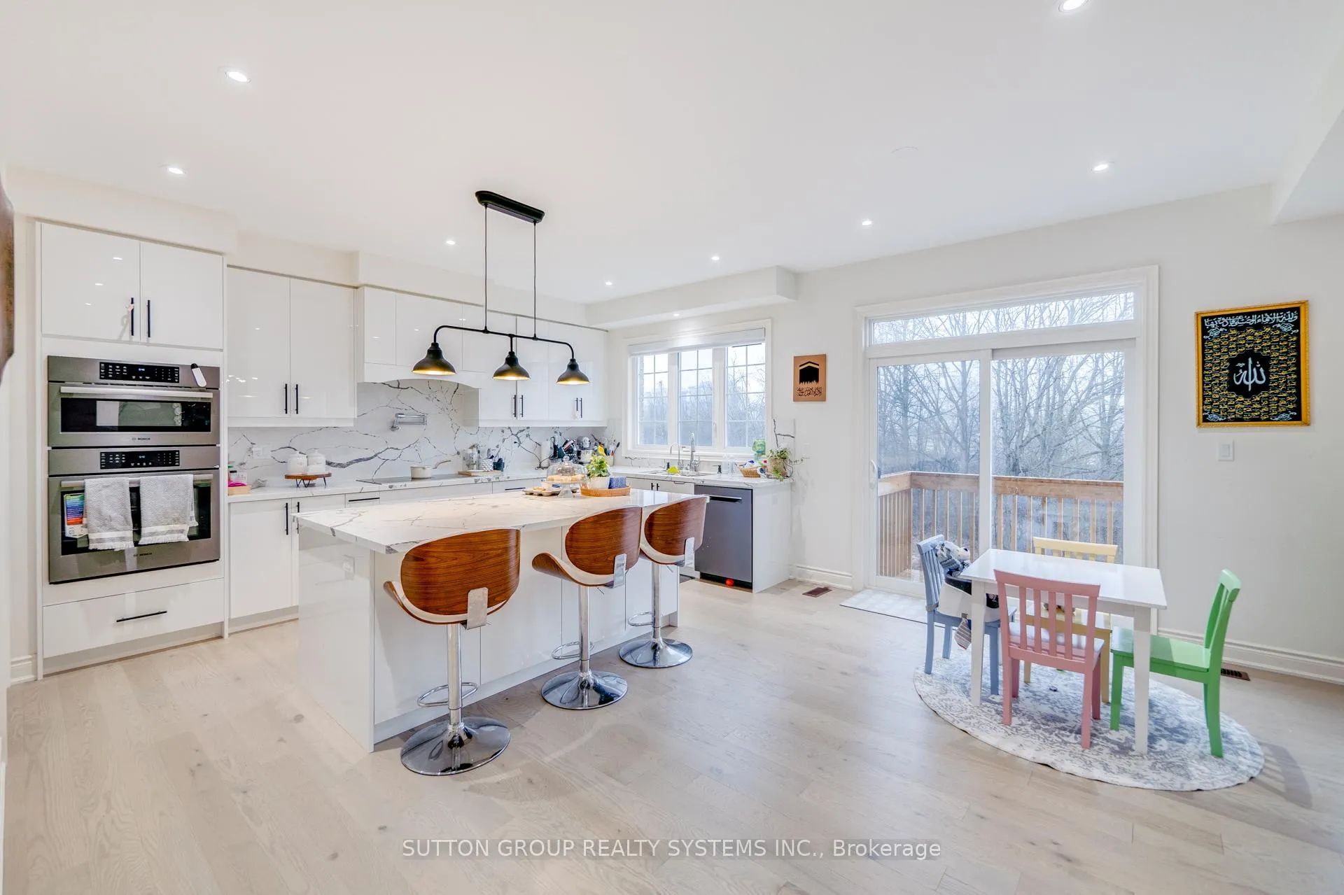 Photo 13 of 389 Humphrey Street, Hamilton, Waterdown — HOMEH