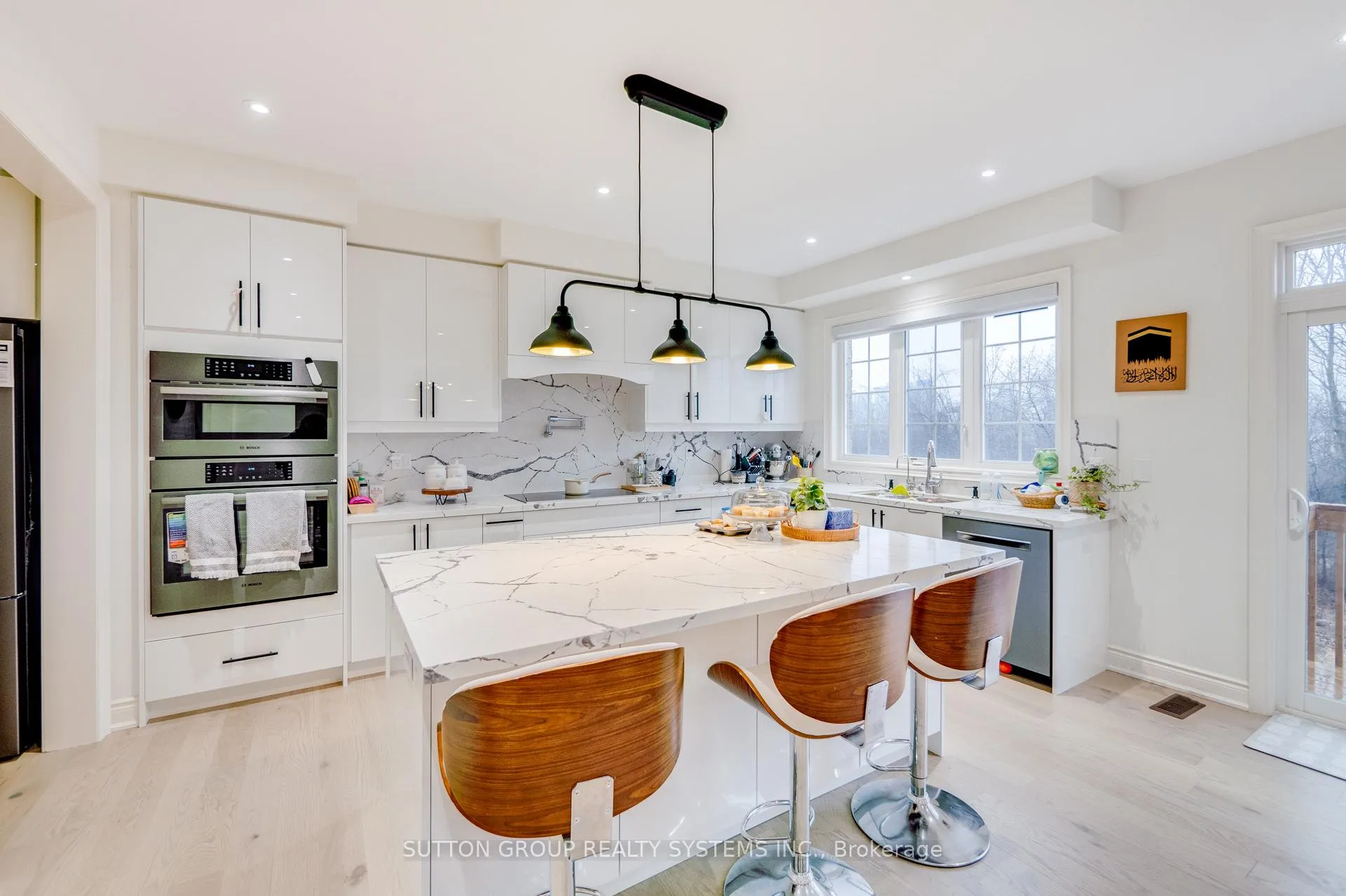 Photo 14 of 389 Humphrey Street, Hamilton, Waterdown — HOMEH