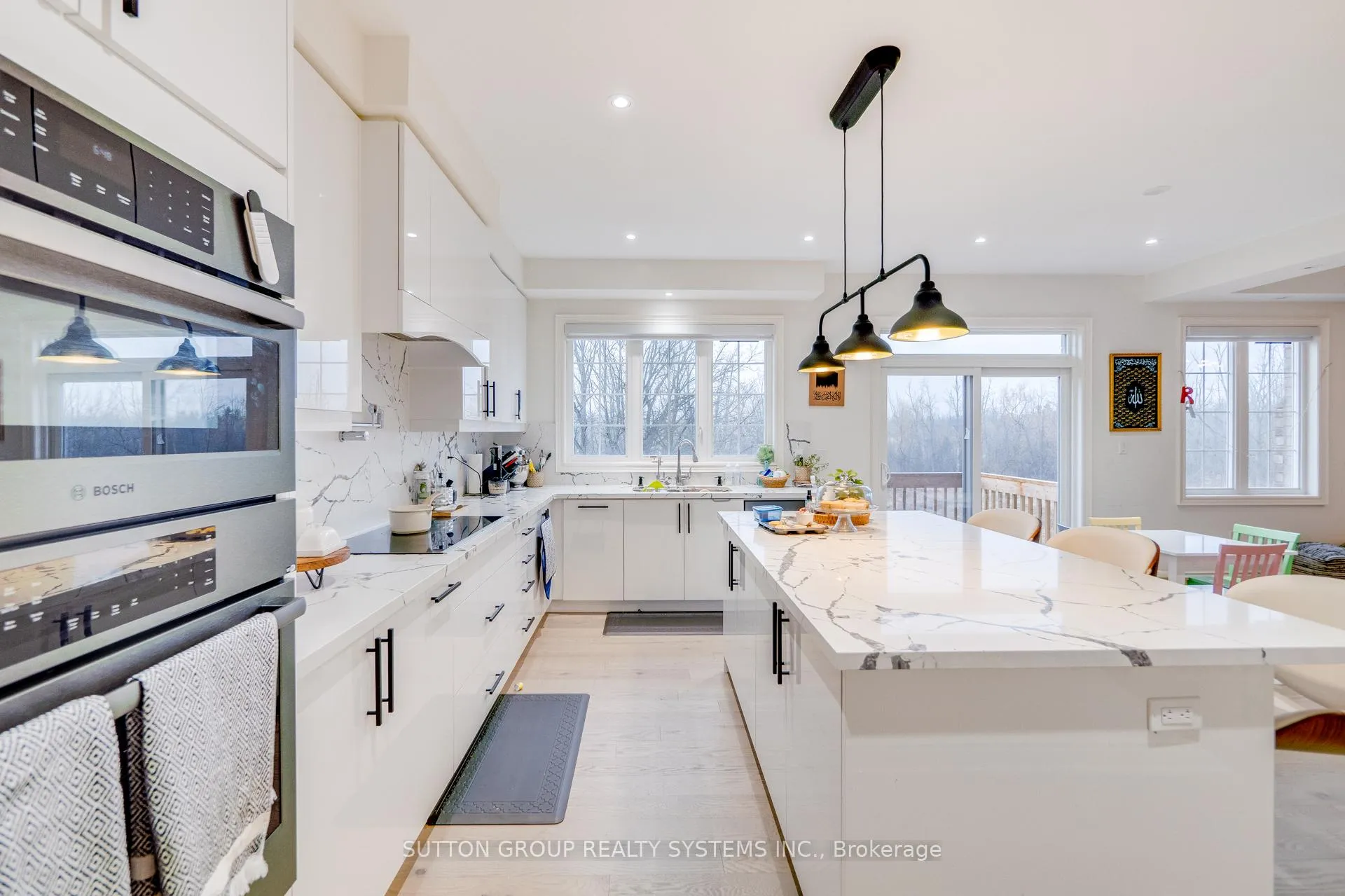 Photo 16 of 389 Humphrey Street, Hamilton, Waterdown — HOMEH