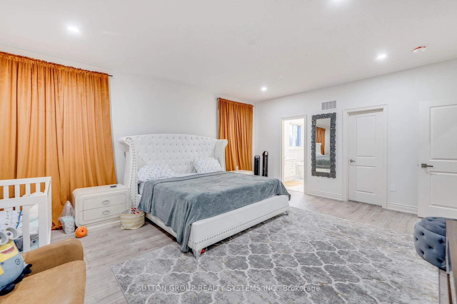 Photo 27 of 389 Humphrey Street, Hamilton, Waterdown — HOMEH