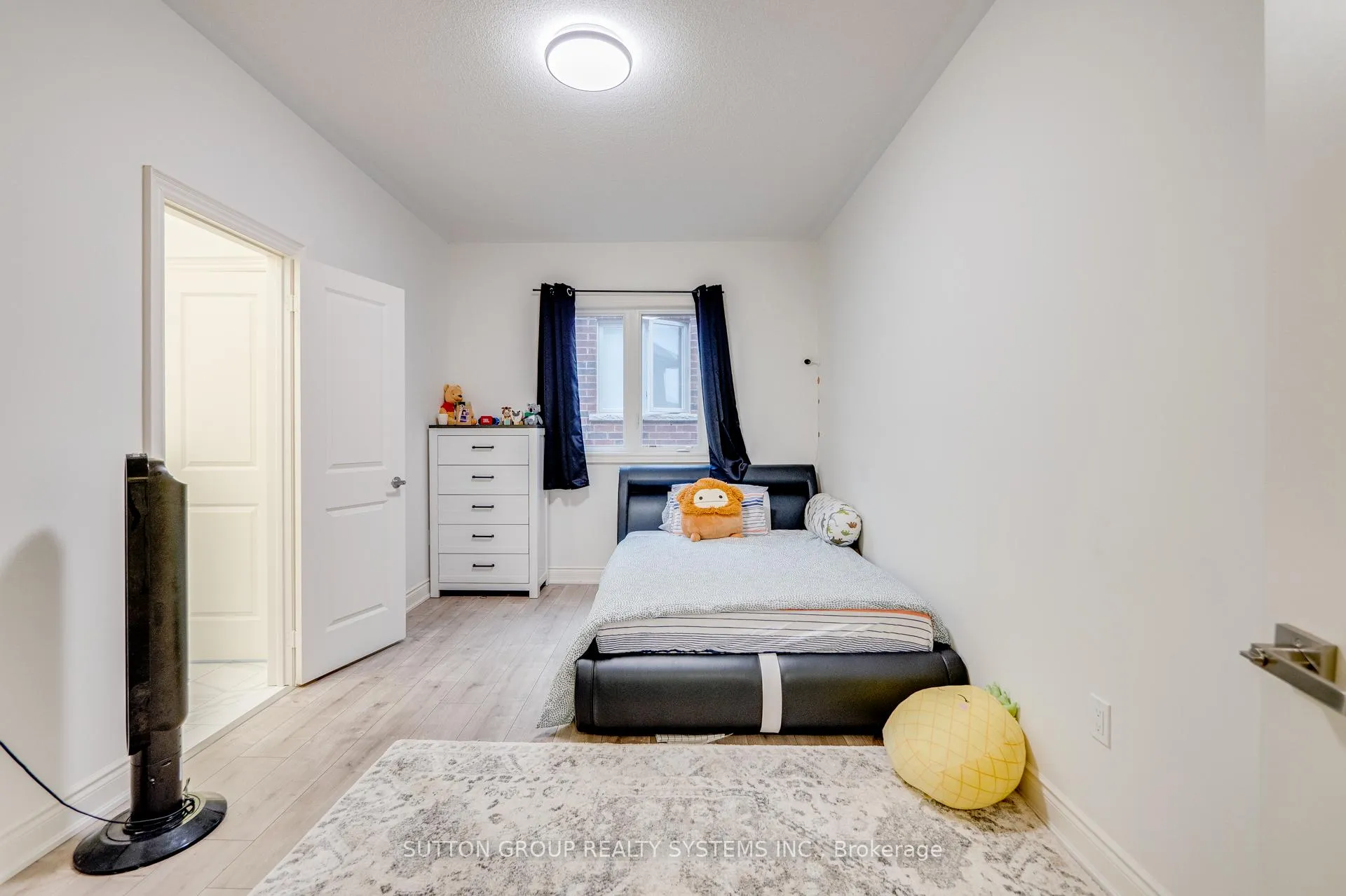Photo 33 of 389 Humphrey Street, Hamilton, Waterdown — HOMEH