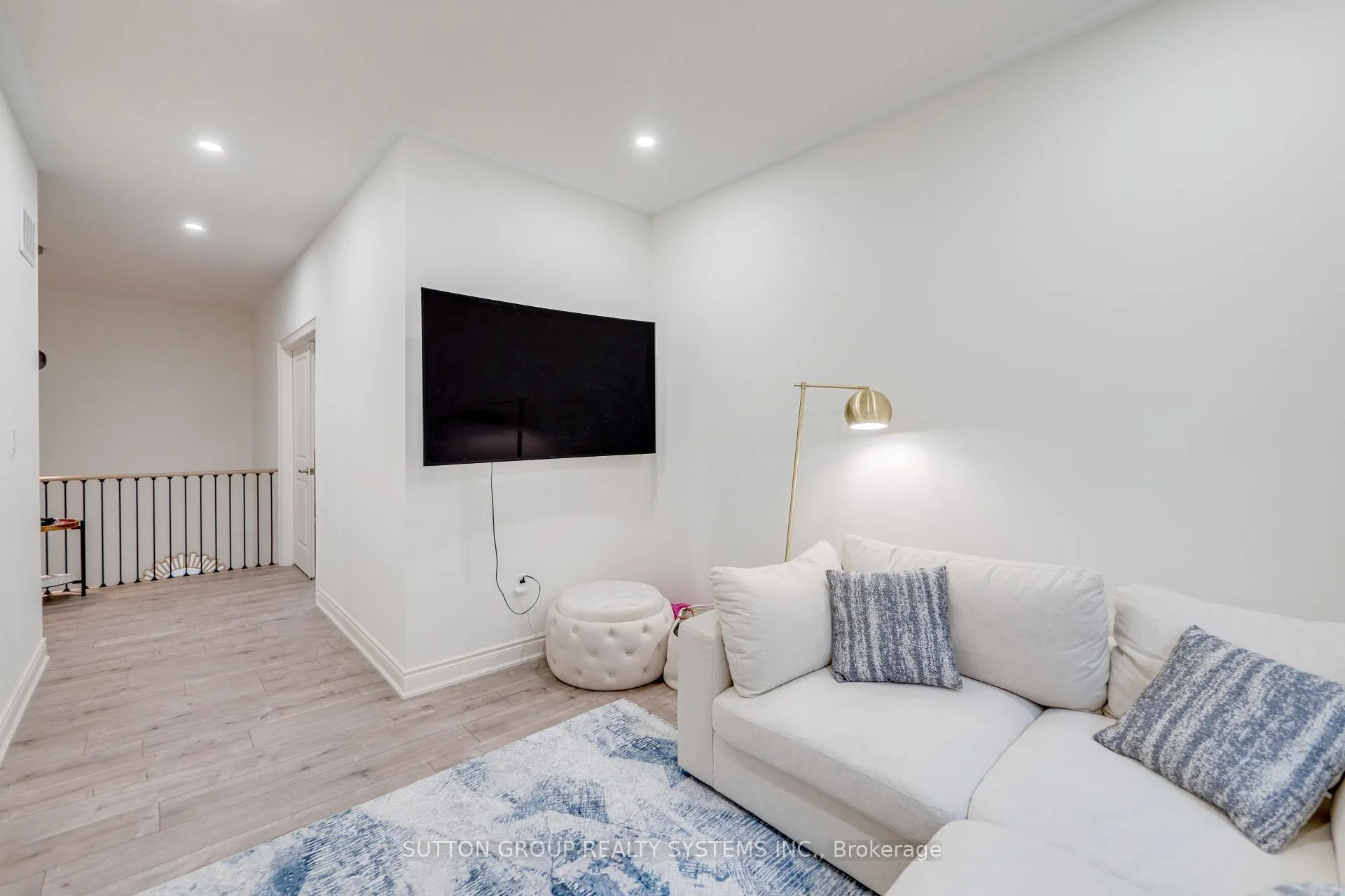 Photo 47 of 389 Humphrey Street, Hamilton, Waterdown — HOMEH