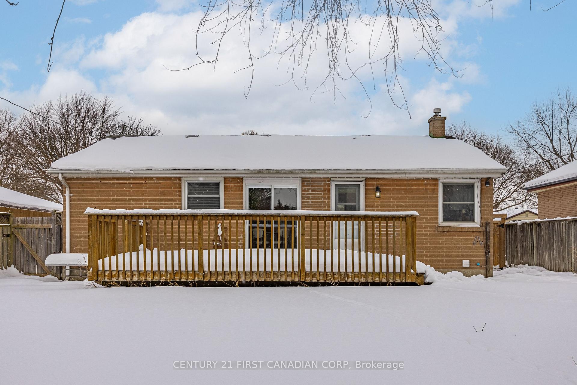 Photo 16 of 149 Jasper Crescent, London, East O — HOMEH