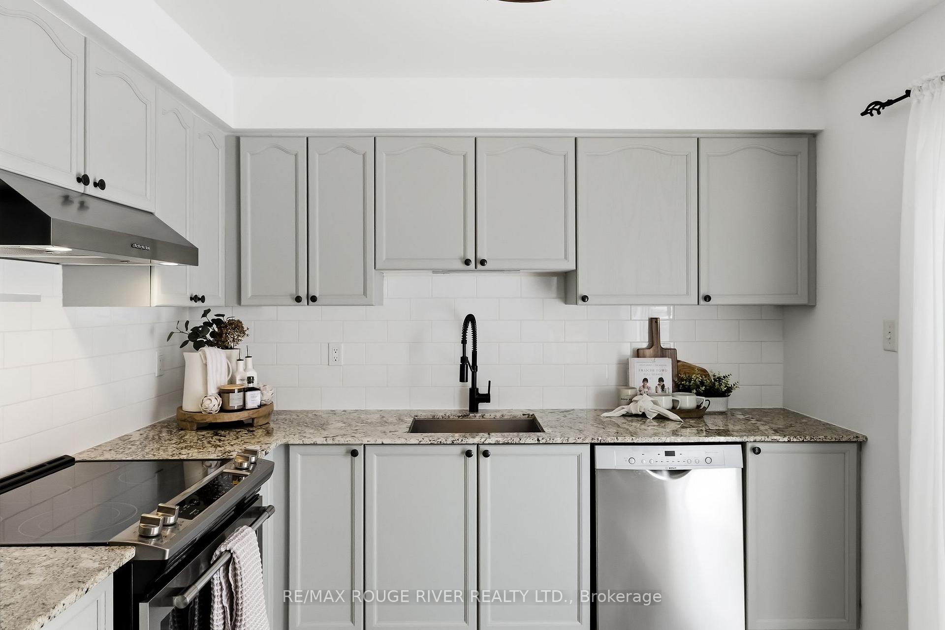 Photo 15 of 1377 Dumont Street, Oshawa, Taunton — HOMEH