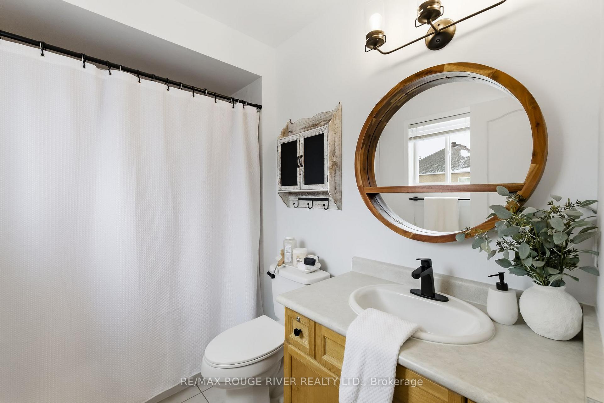 Photo 22 of 1377 Dumont Street, Oshawa, Taunton — HOMEH