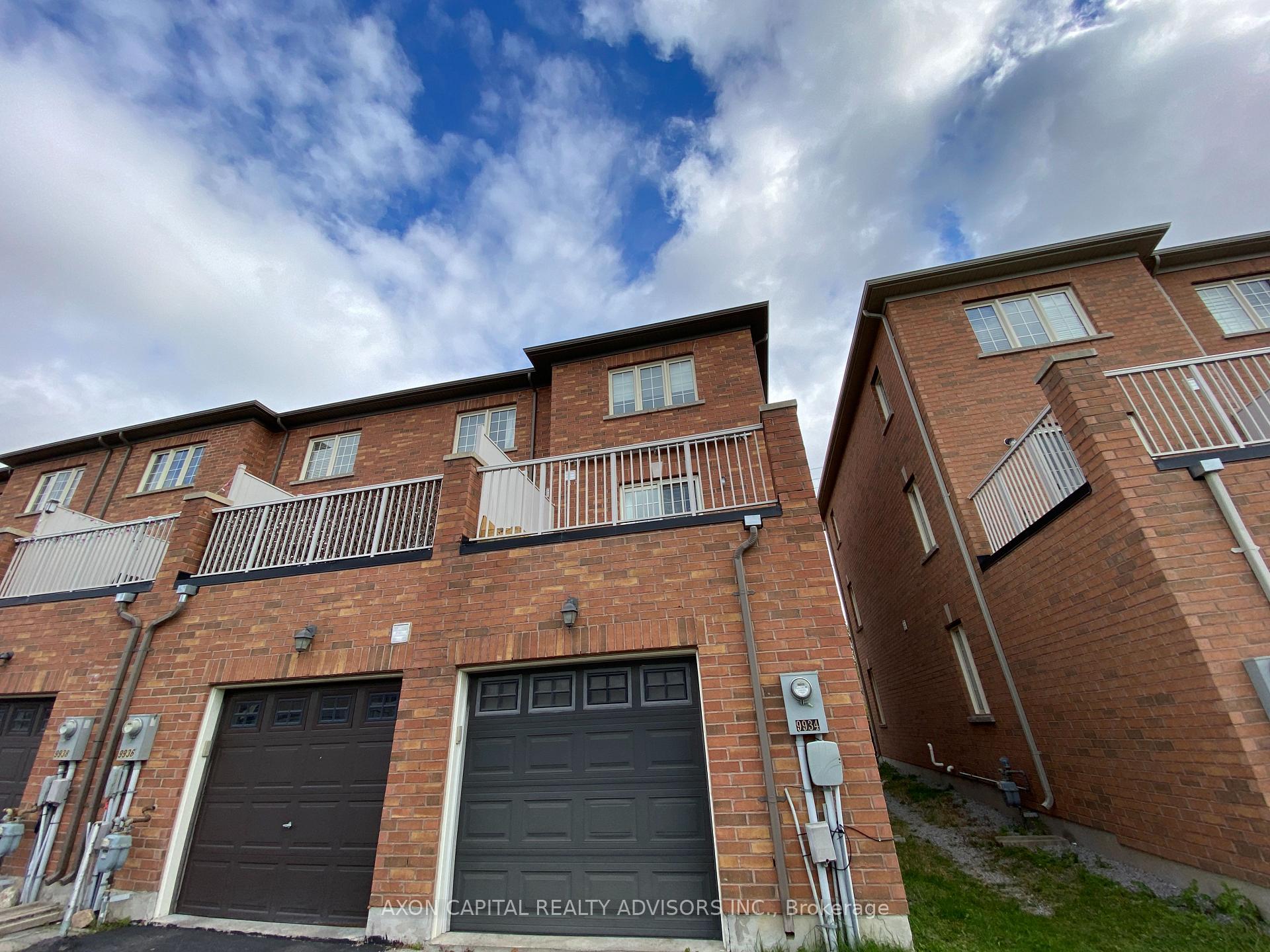 Photo 2 of 9934 McCowan Road, Markham, Berczy — HOMEH