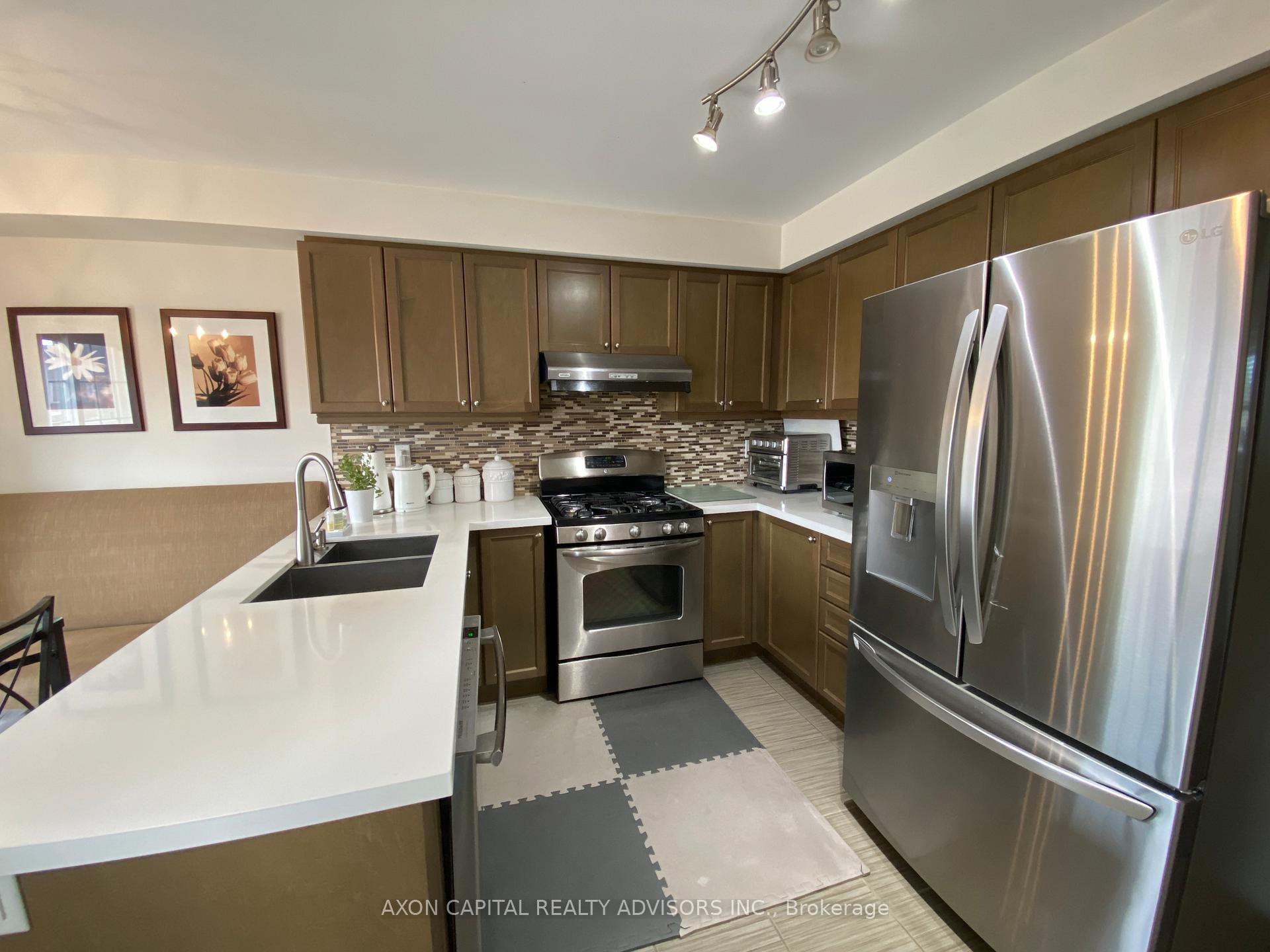 Photo 7 of 9934 McCowan Road, Markham, Berczy — HOMEH