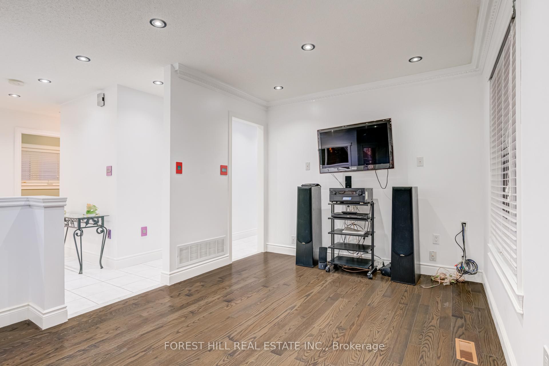 Photo 16 of 5309 Mcfarren Boulevard, Mississauga, Central Erin Mills — HOMEH
