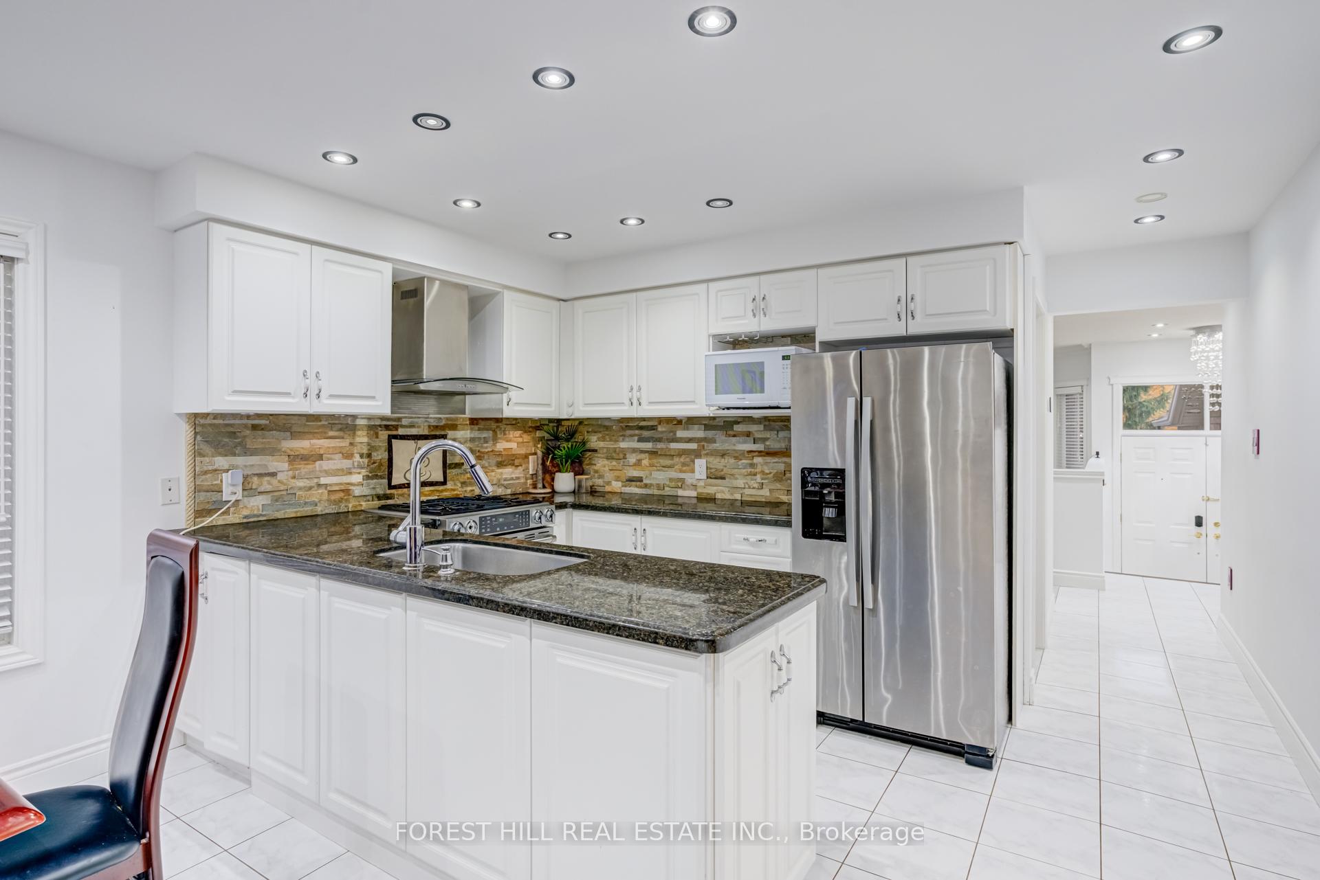 Photo 13 of 5309 Mcfarren Boulevard, Mississauga, Central Erin Mills — HOMEH