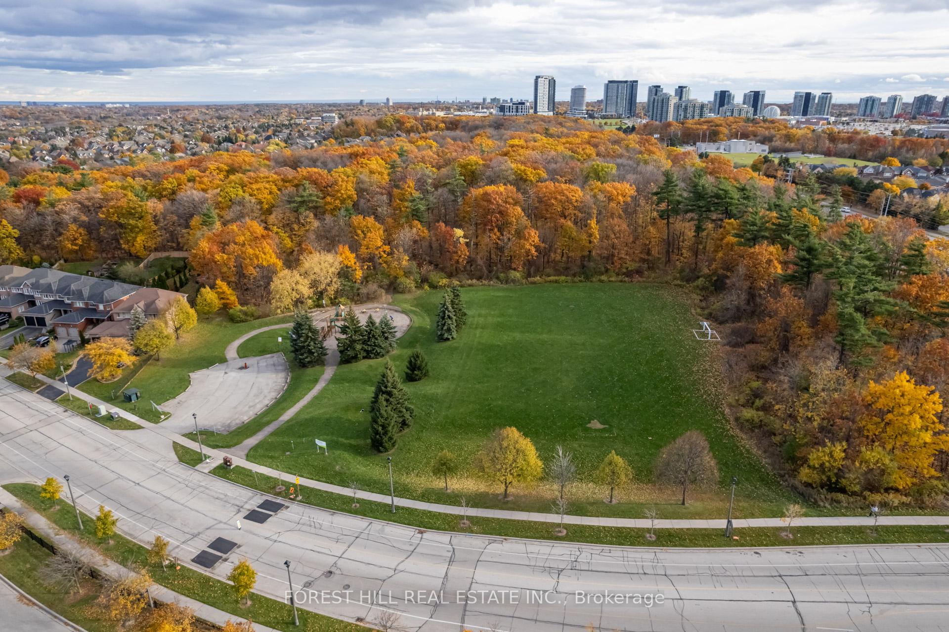 Photo 32 of 5309 Mcfarren Boulevard, Mississauga, Central Erin Mills — HOMEH