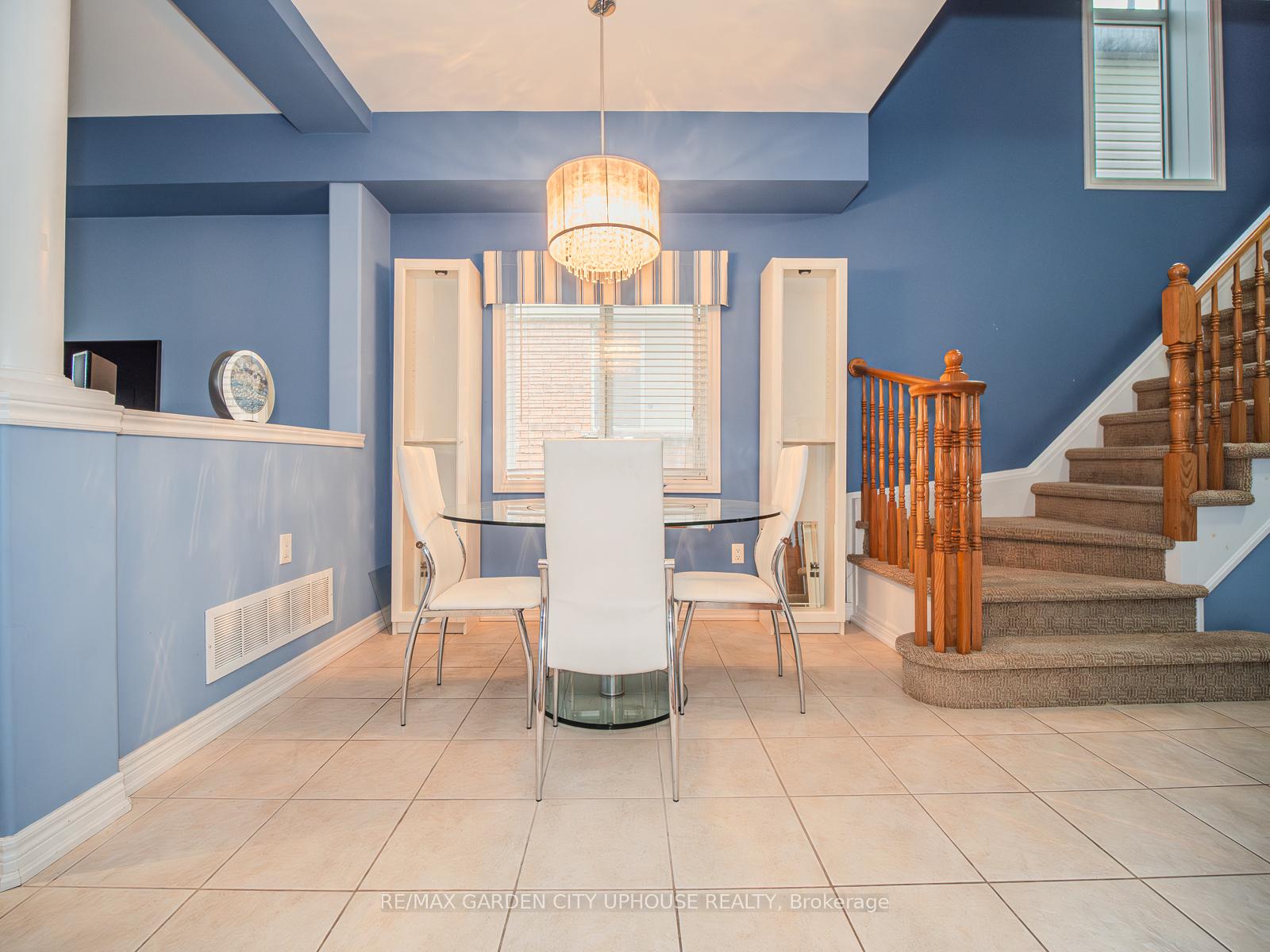 Photo 5 of 50 Chloe Street, St. Catharines, E. Chester — HOMEH