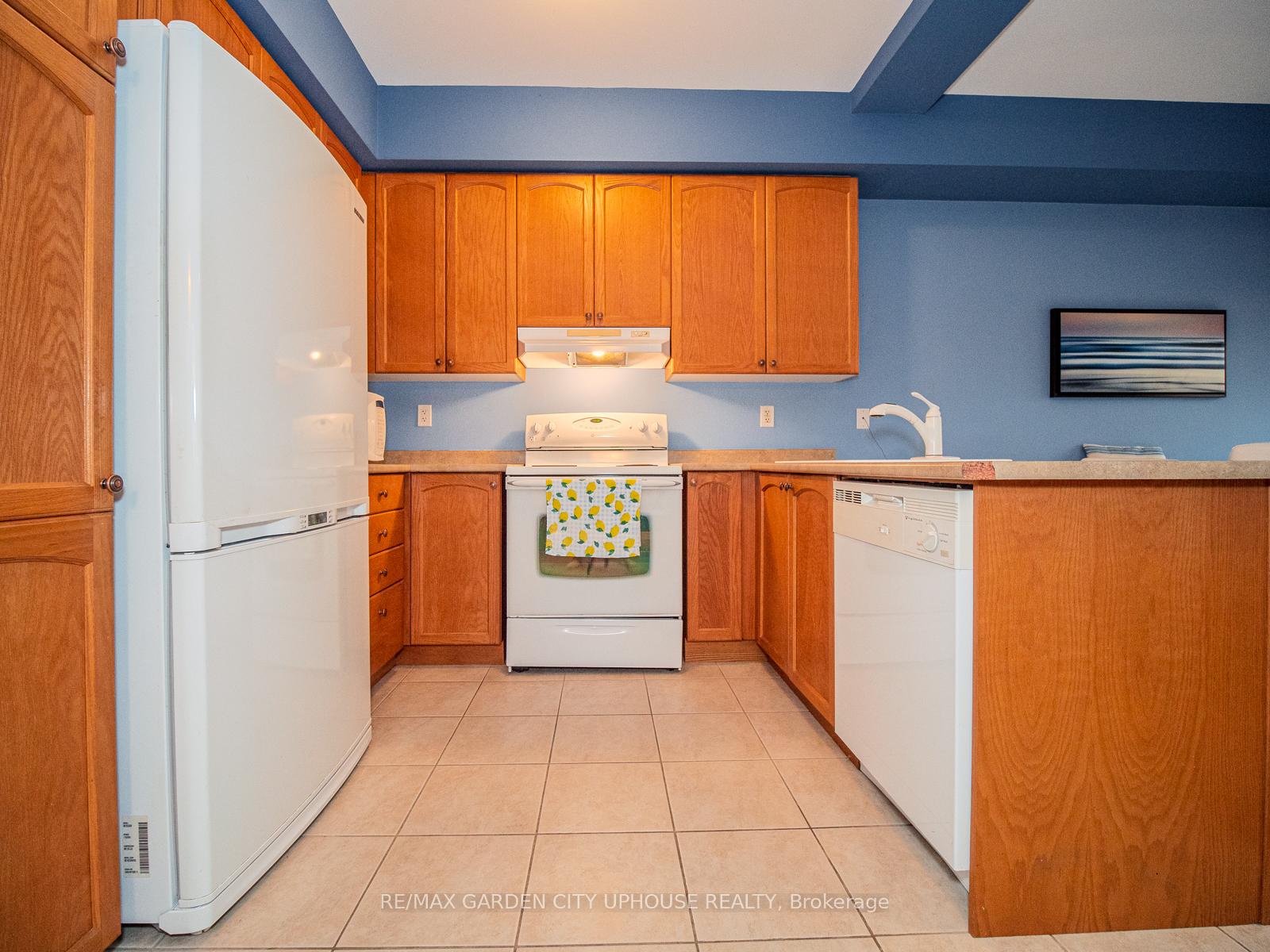 Photo 23 of 50 Chloe Street, St. Catharines, E. Chester — HOMEH