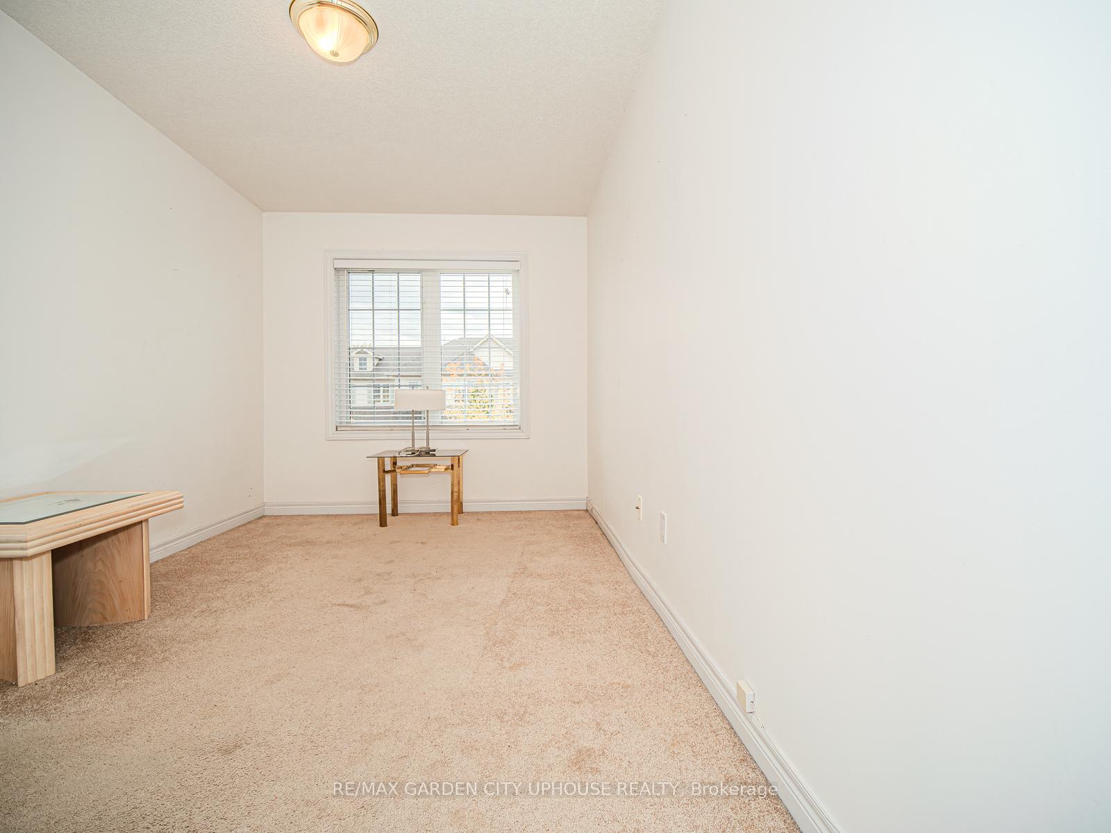 Photo 9 of 50 Chloe Street, St. Catharines, E. Chester — HOMEH
