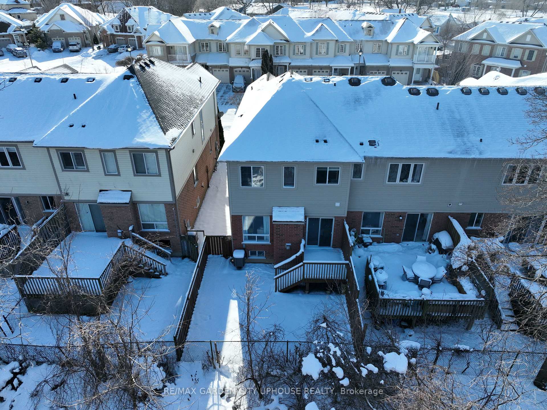 Photo 18 of 50 Chloe Street, St. Catharines, E. Chester — HOMEH