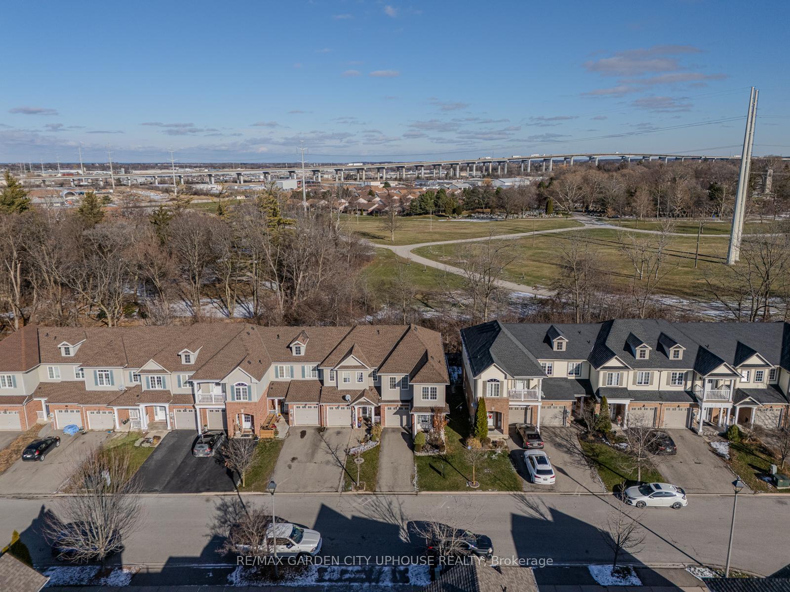 Photo 22 of 50 Chloe Street, St. Catharines, E. Chester — HOMEH