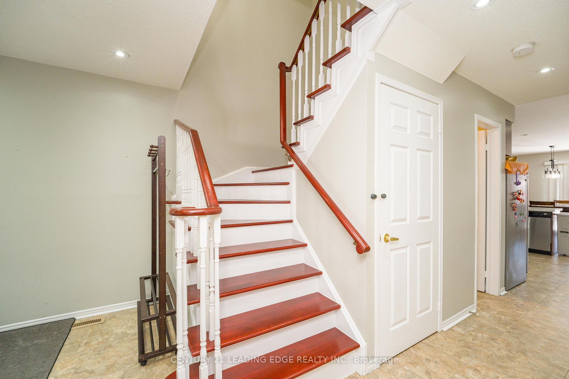 Photo 11 of 17 Kruger Road, Markham, Middlefield — HOMEH