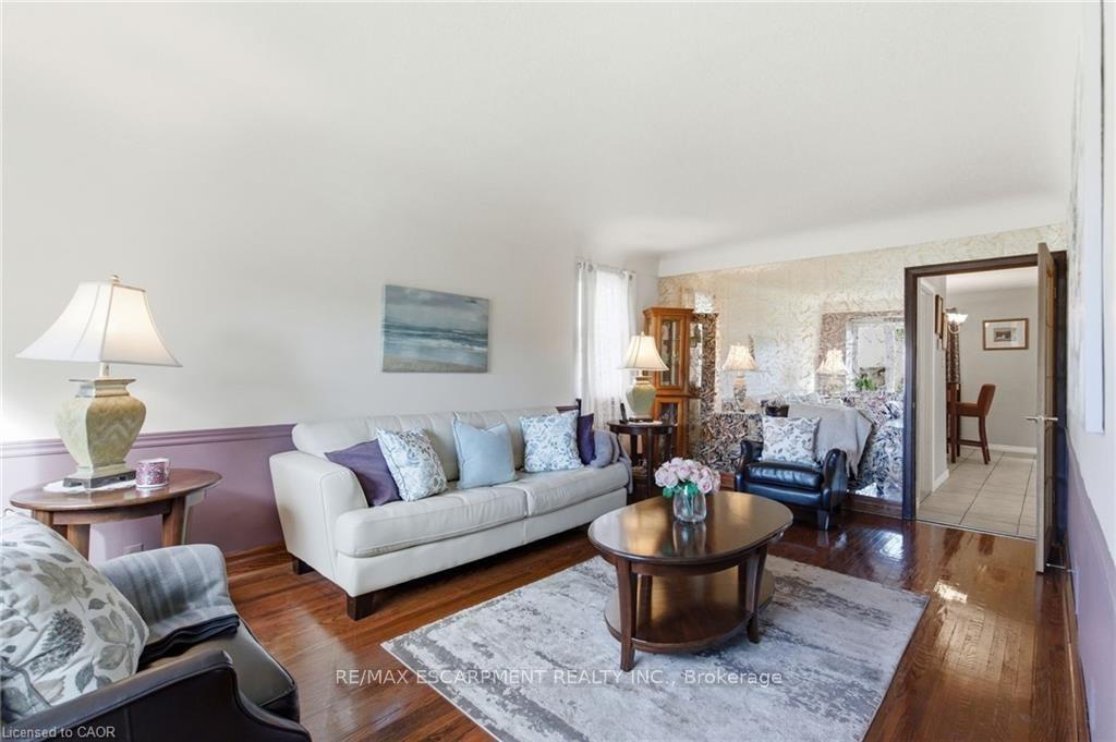 Photo 5 of 91 East 42nd Street, Hamilton, Sunninghill — HOMEH