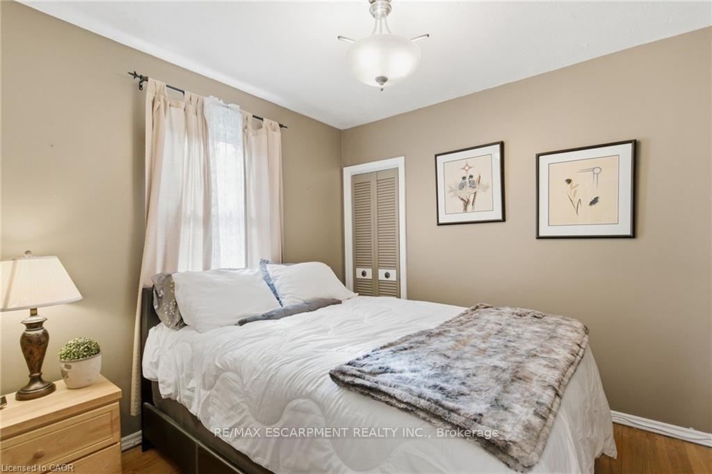 Photo 17 of 91 East 42nd Street, Hamilton, Sunninghill — HOMEH