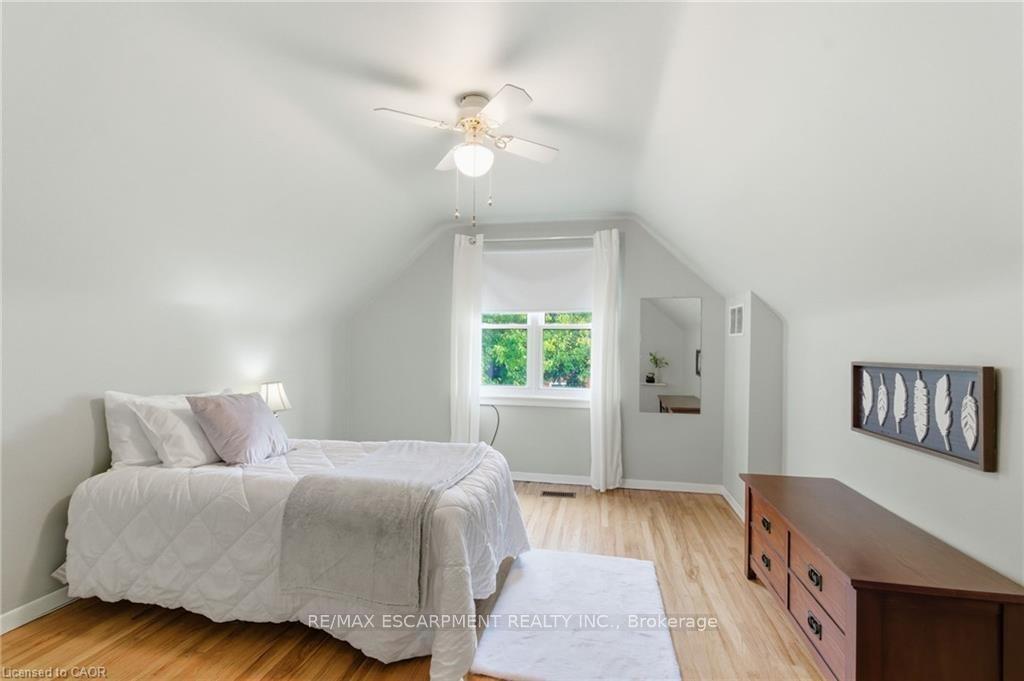 Photo 24 of 91 East 42nd Street, Hamilton, Sunninghill — HOMEH