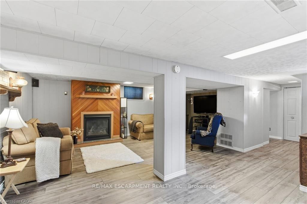 Photo 27 of 91 East 42nd Street, Hamilton, Sunninghill — HOMEH