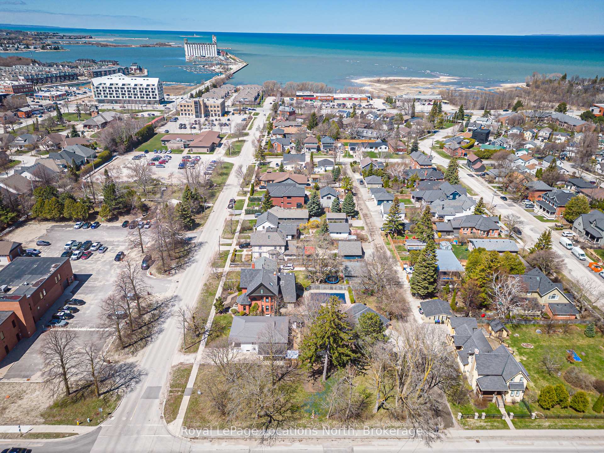 Photo 10 of 149 Minnesota Street, Collingwood — HOMEH