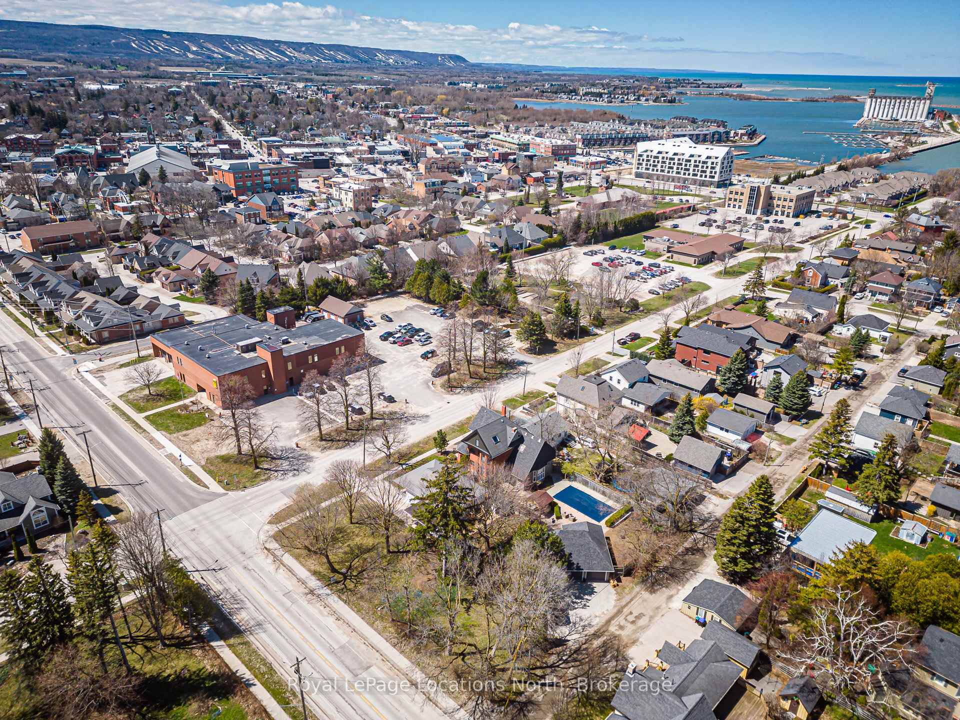 Photo 12 of 149 Minnesota Street, Collingwood — HOMEH