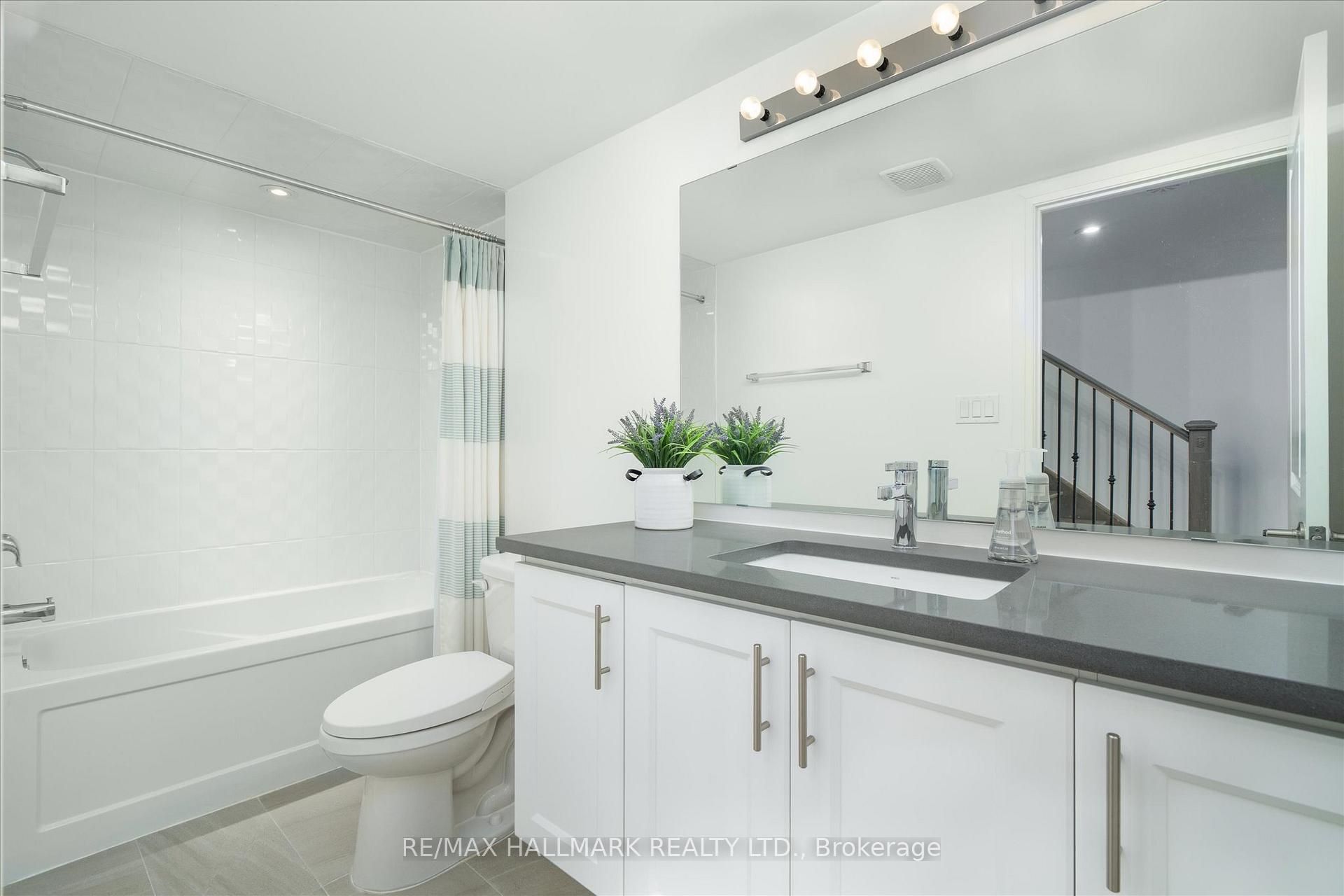 Photo 2 of 613 Port Darlington Road, Clarington, Bowmanville — HOMEH