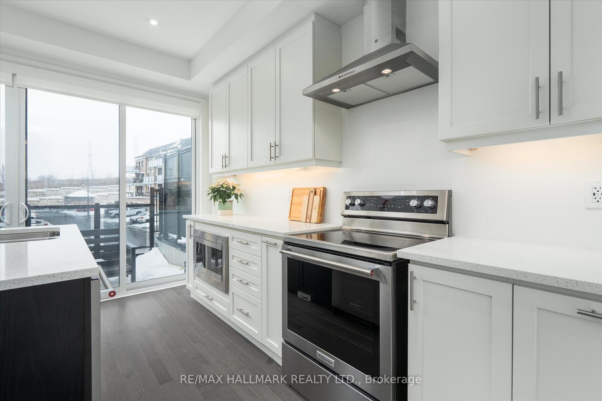 Photo 12 of 613 Port Darlington Road, Clarington, Bowmanville — HOMEH