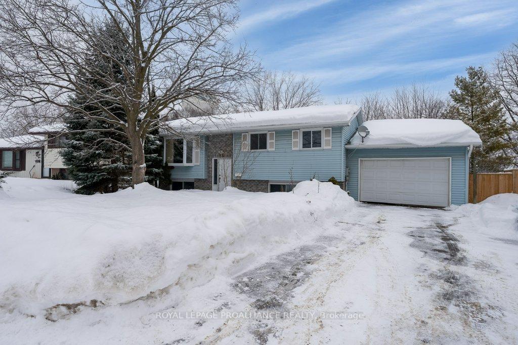 Photo 1 of 23 Ireland Drive, Quinte West, Trenton Ward — HOMEH