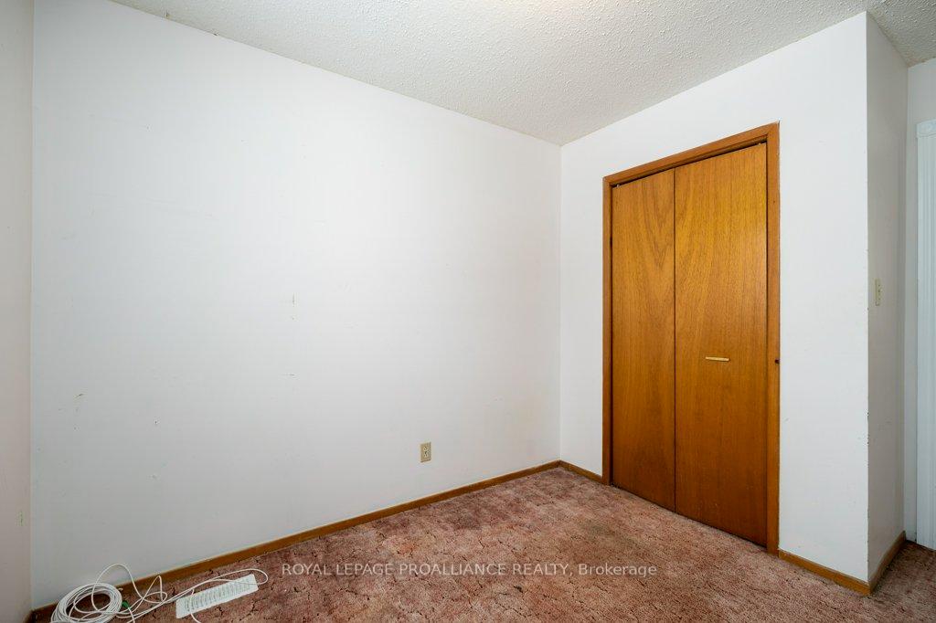 Photo 14 of 23 Ireland Drive, Quinte West, Trenton Ward — HOMEH