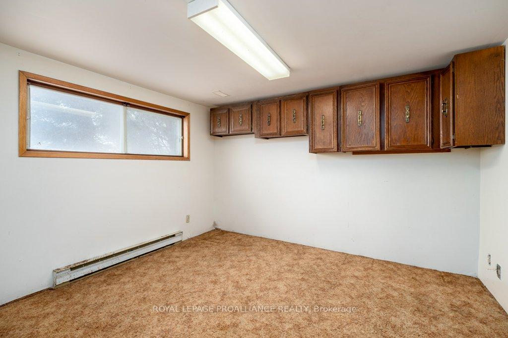 Photo 26 of 23 Ireland Drive, Quinte West, Trenton Ward — HOMEH